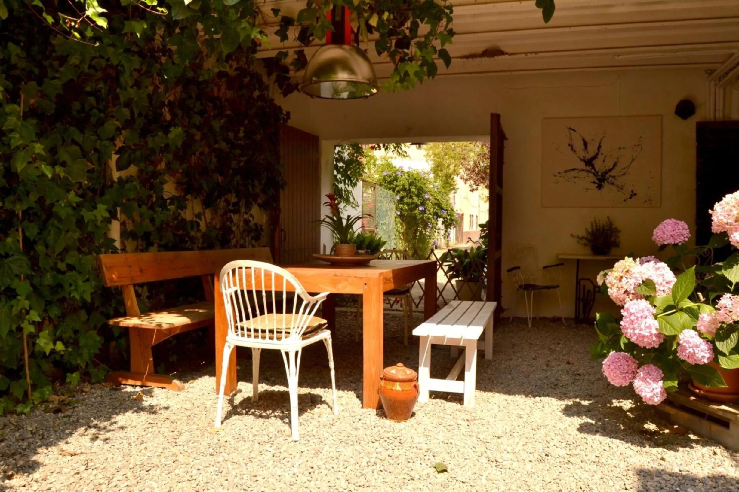 Garden in Marakasa B&B