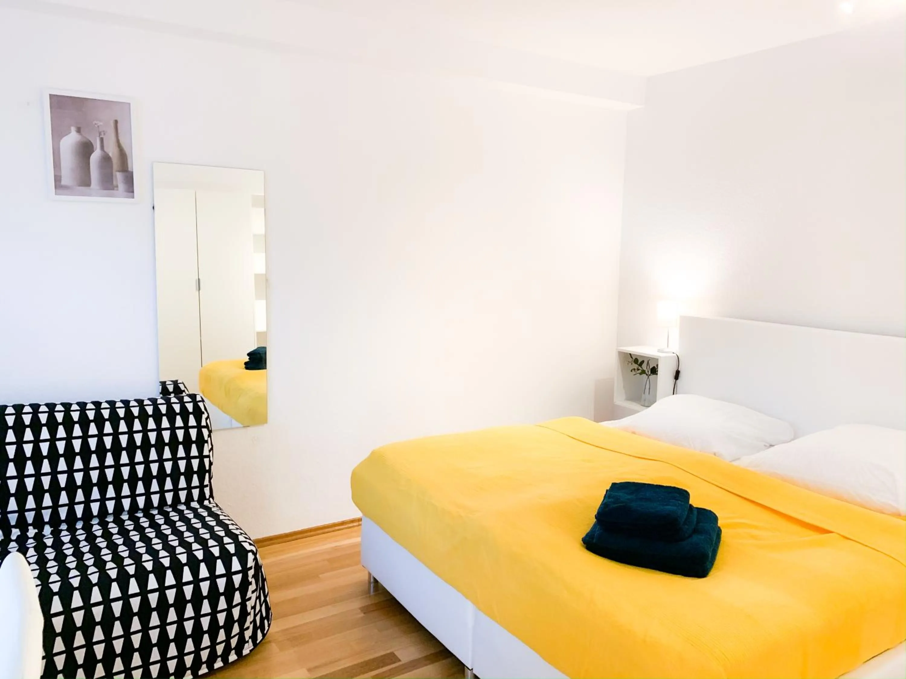 Bedroom, Bed in Relax Aachener Boardinghouse Appartements Premium 1