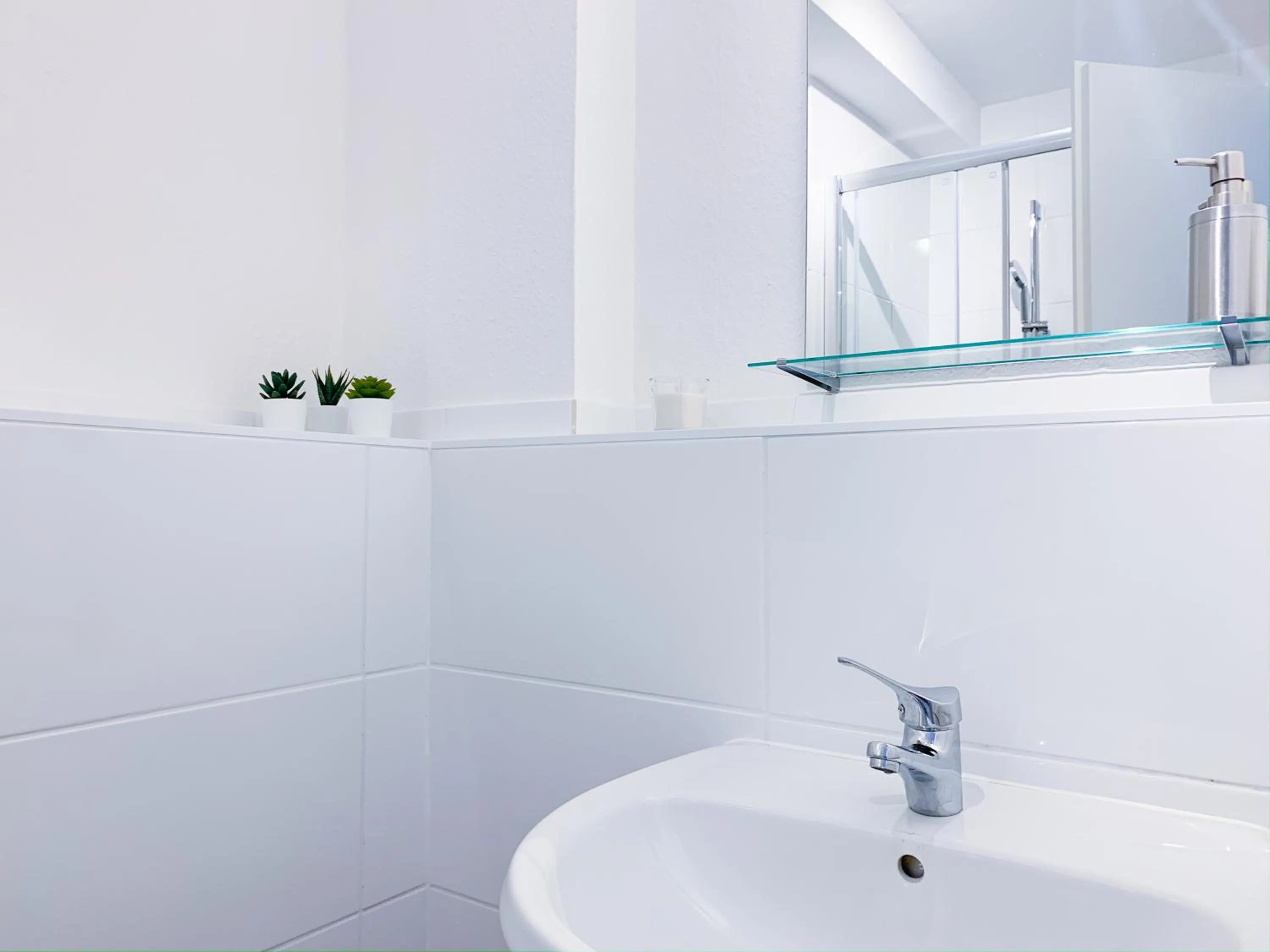 Bathroom in Relax Aachener Boardinghouse Appartements Premium 1