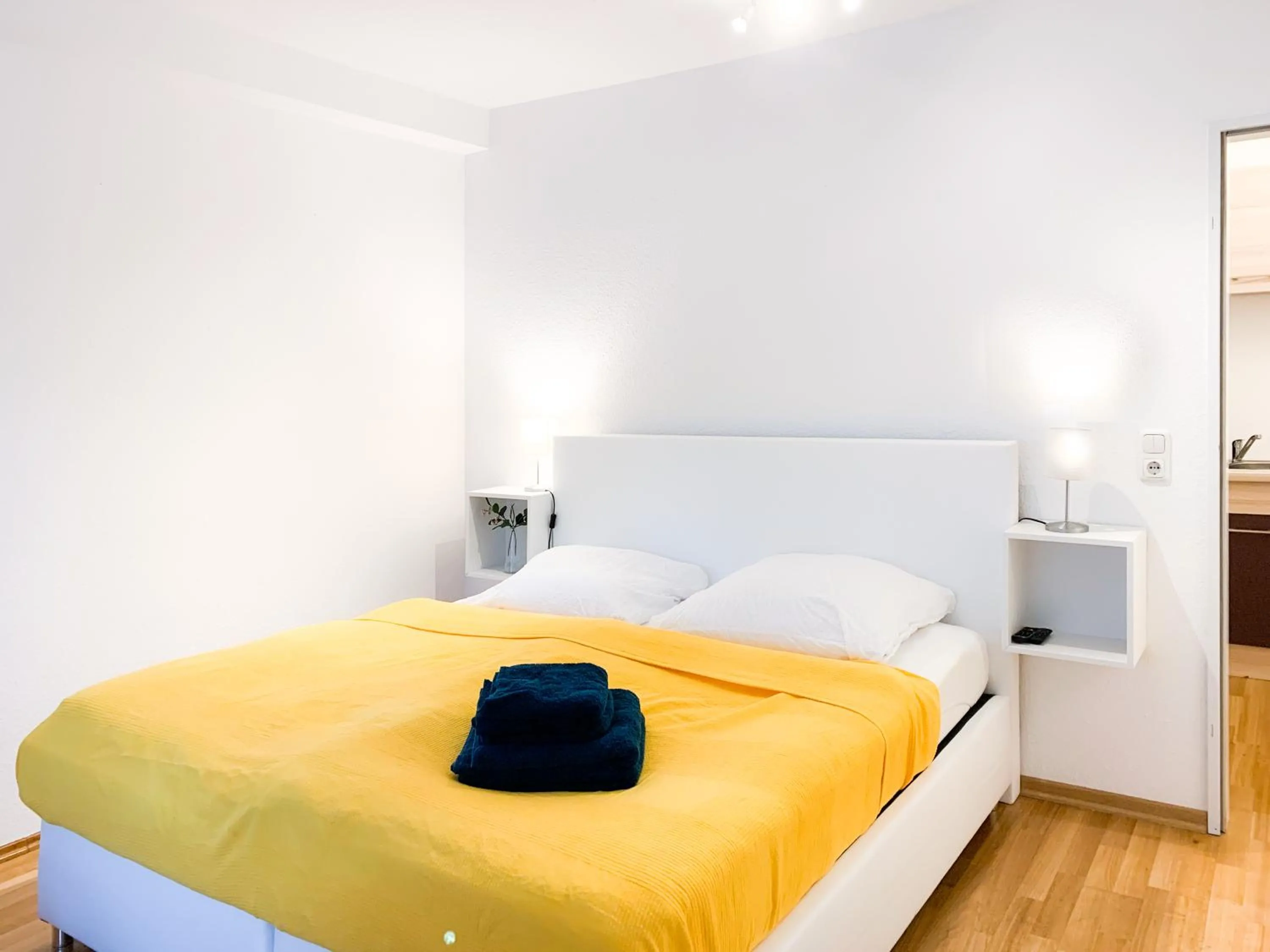 Bedroom, Bed in Relax Aachener Boardinghouse Appartements Premium 1