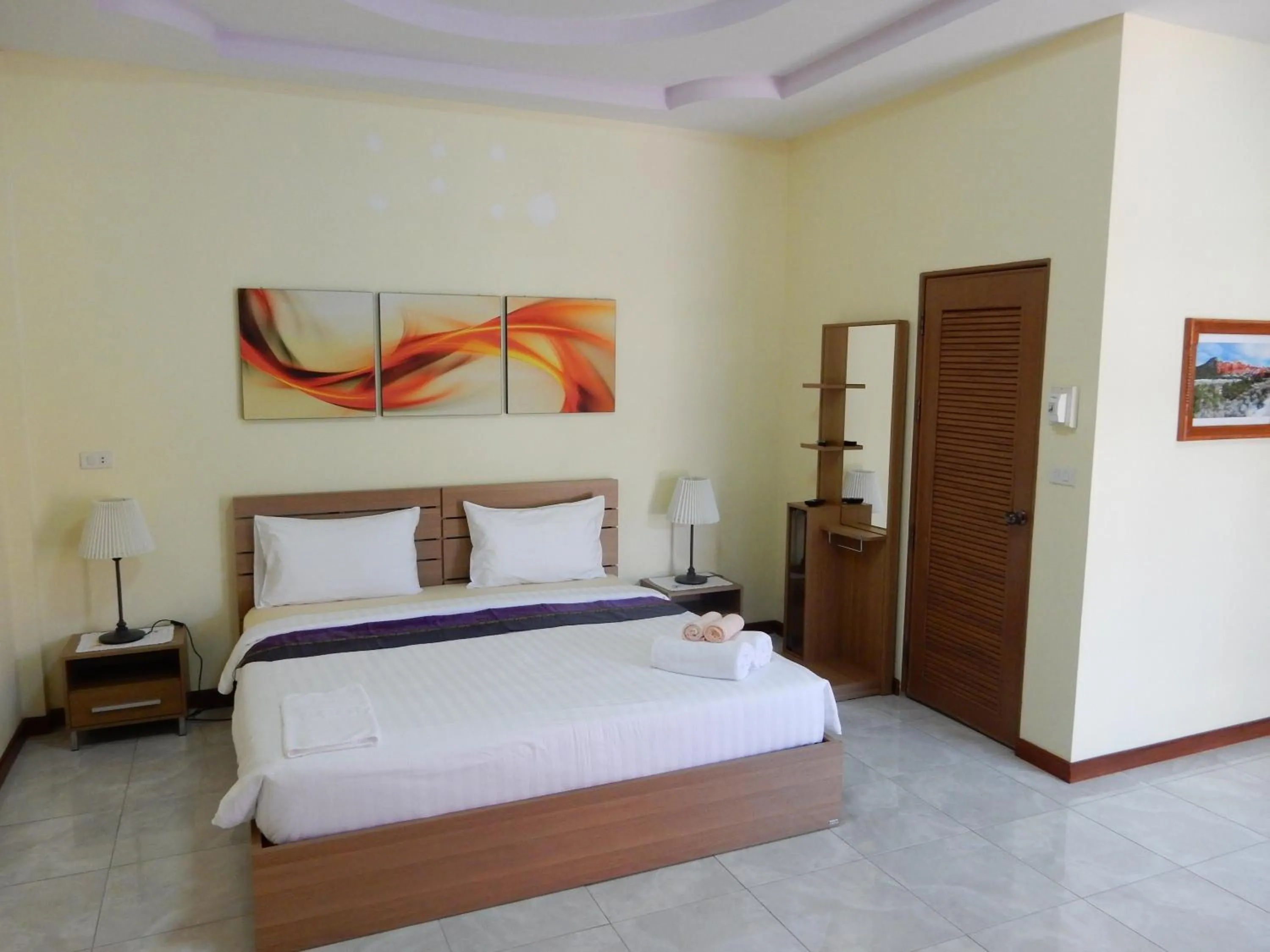 Photo of the whole room in Malee Resort