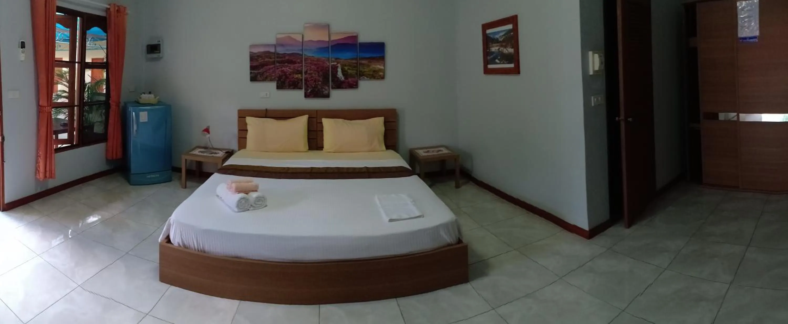 Photo of the whole room in Malee Resort