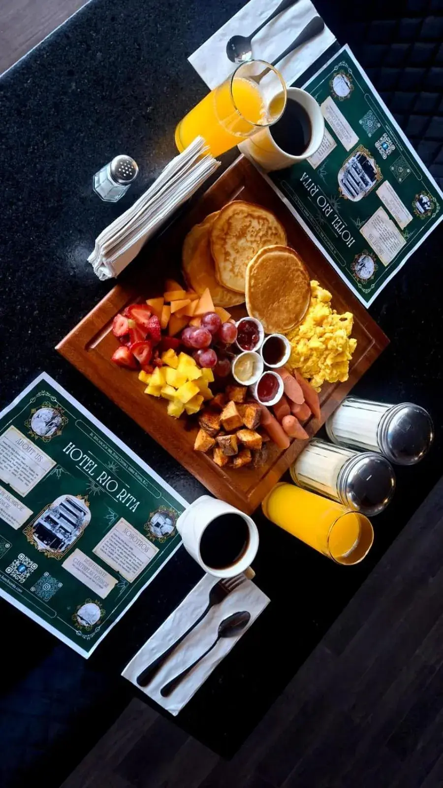 Restaurant/places to eat in HOTEL RIO RITA Restaurant/places to eat in HOTEL RIO RITA