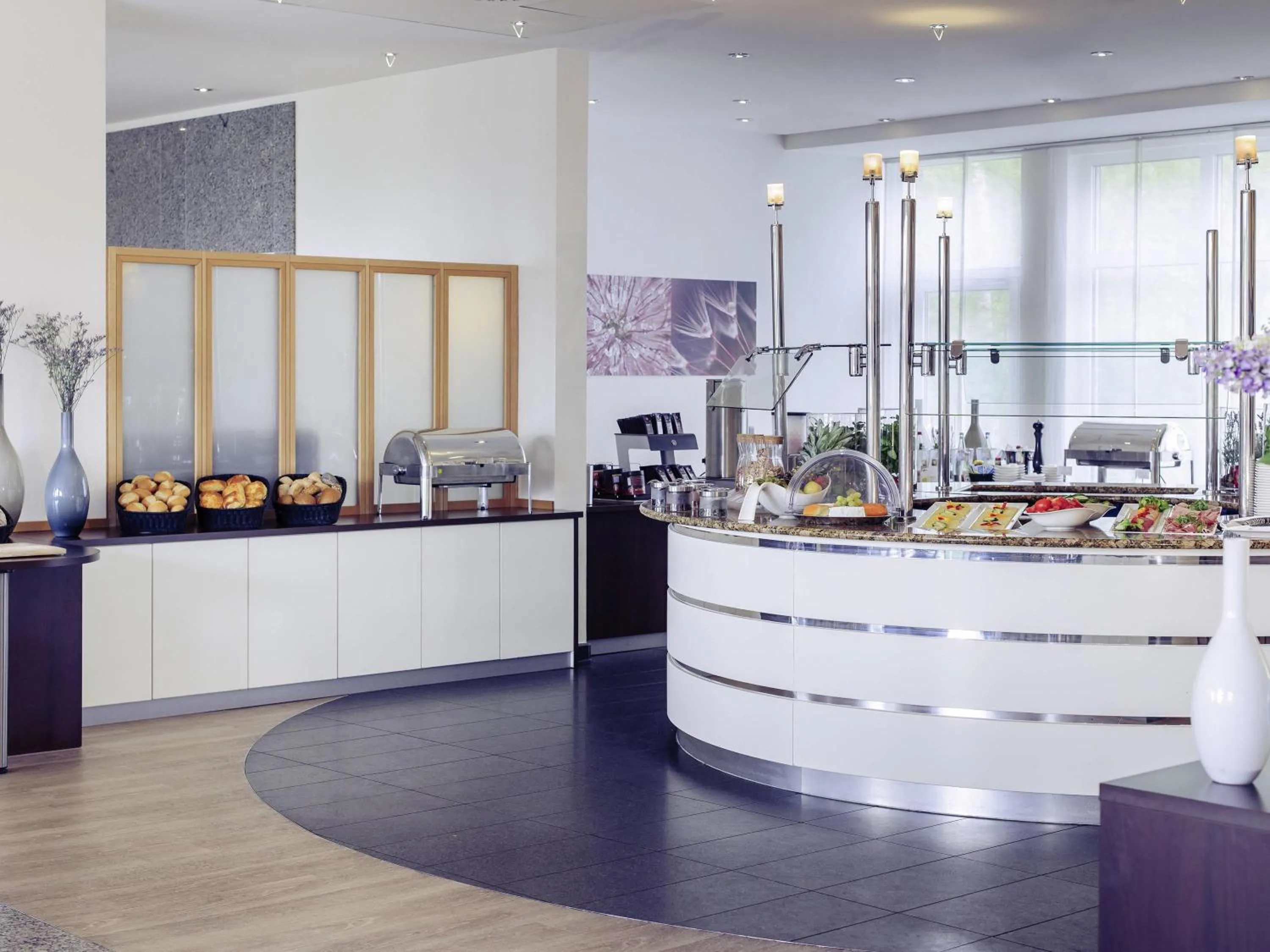 Restaurant/places to eat in Mercure Kamen Unna