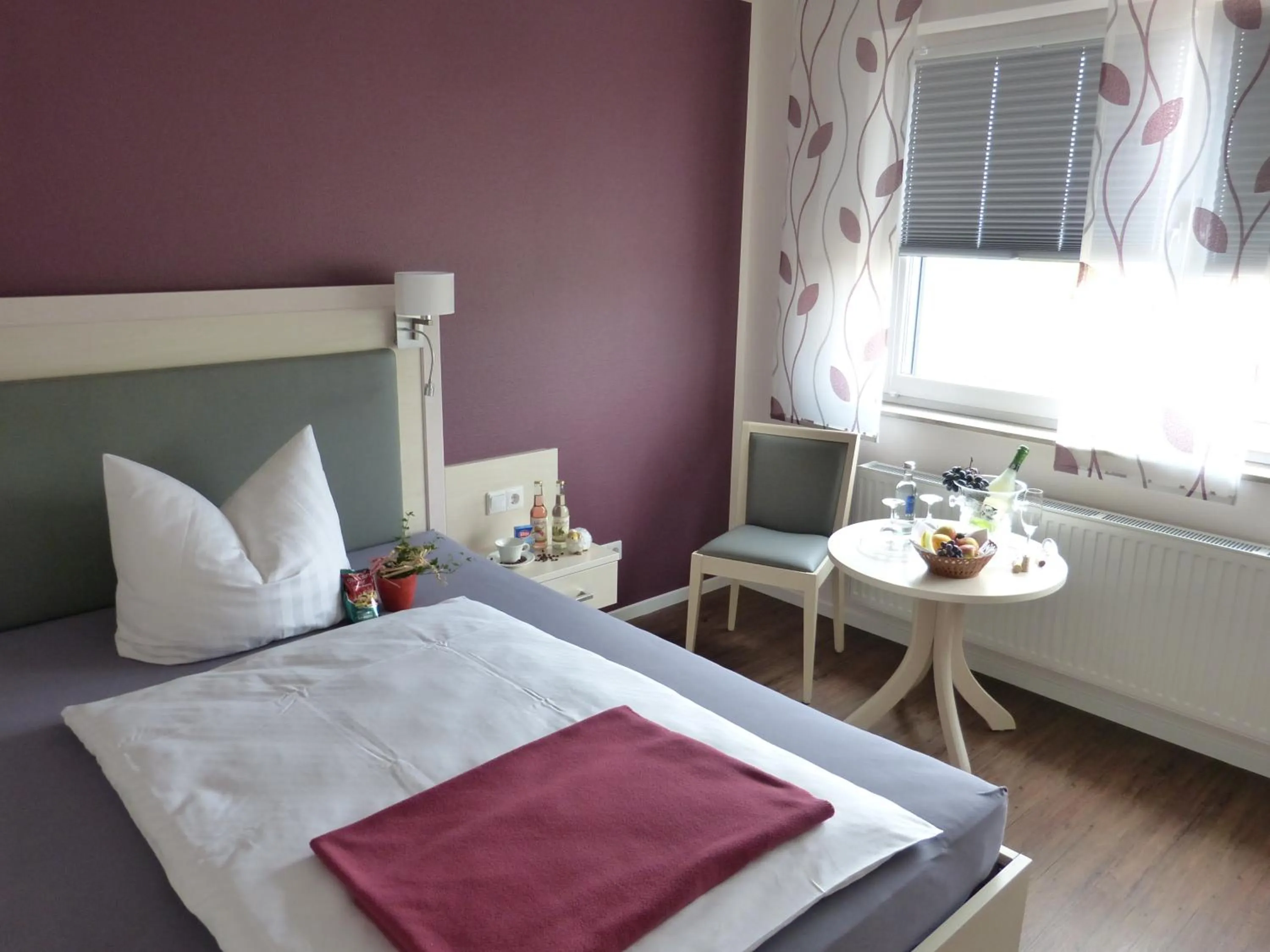 Bedroom, Bed in Landgasthaus Gieseke-Asshorn