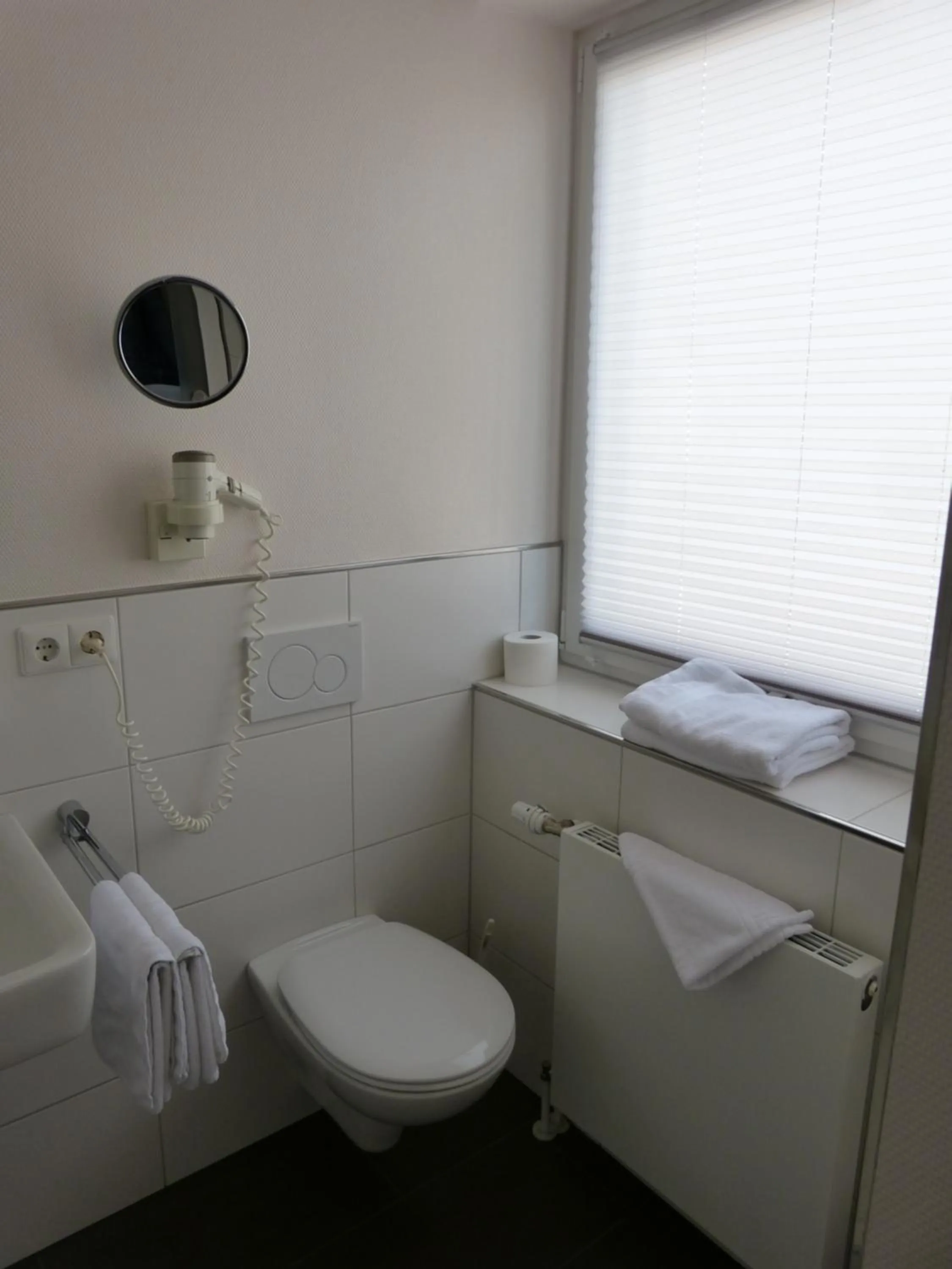 Bathroom in Landgasthaus Gieseke-Asshorn