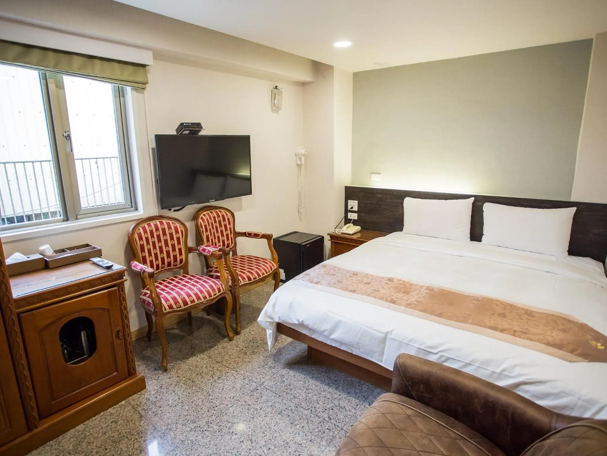 Photo of the whole room, Bed in Mei Jia Mei Hotel