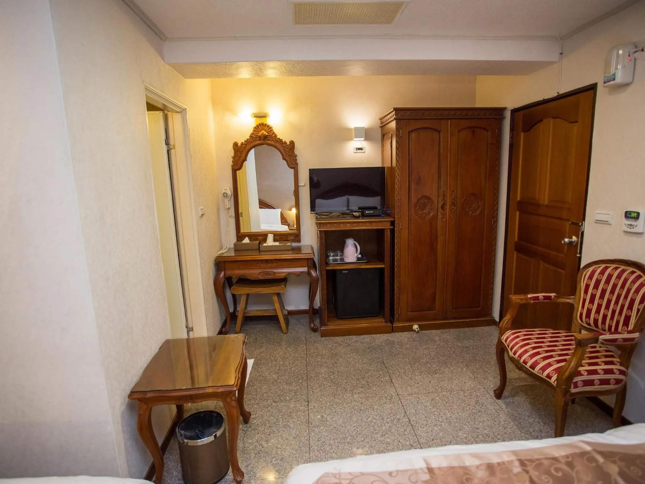 Photo of the whole room, Bed in Mei Jia Mei Hotel