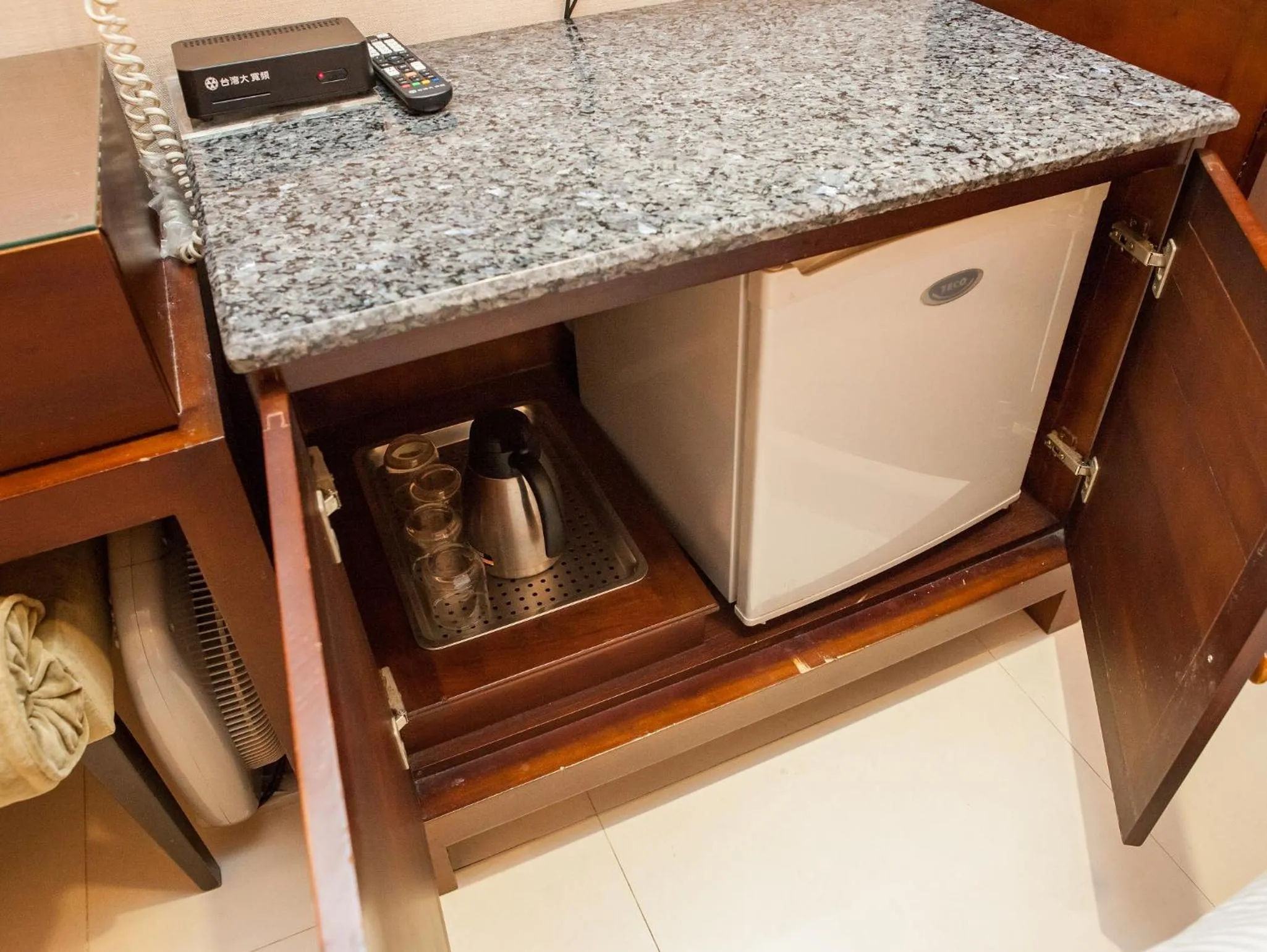 Decorative detail in Mei Jia Mei Hotel