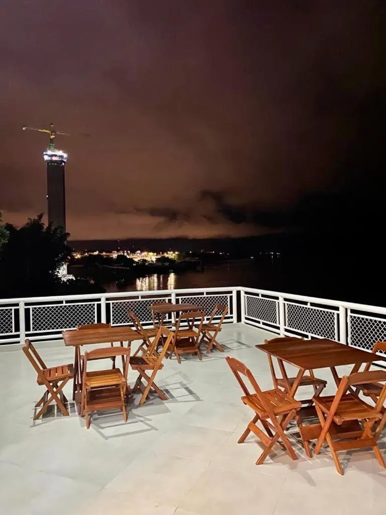 Patio in Hotel Orla do Rio Branco