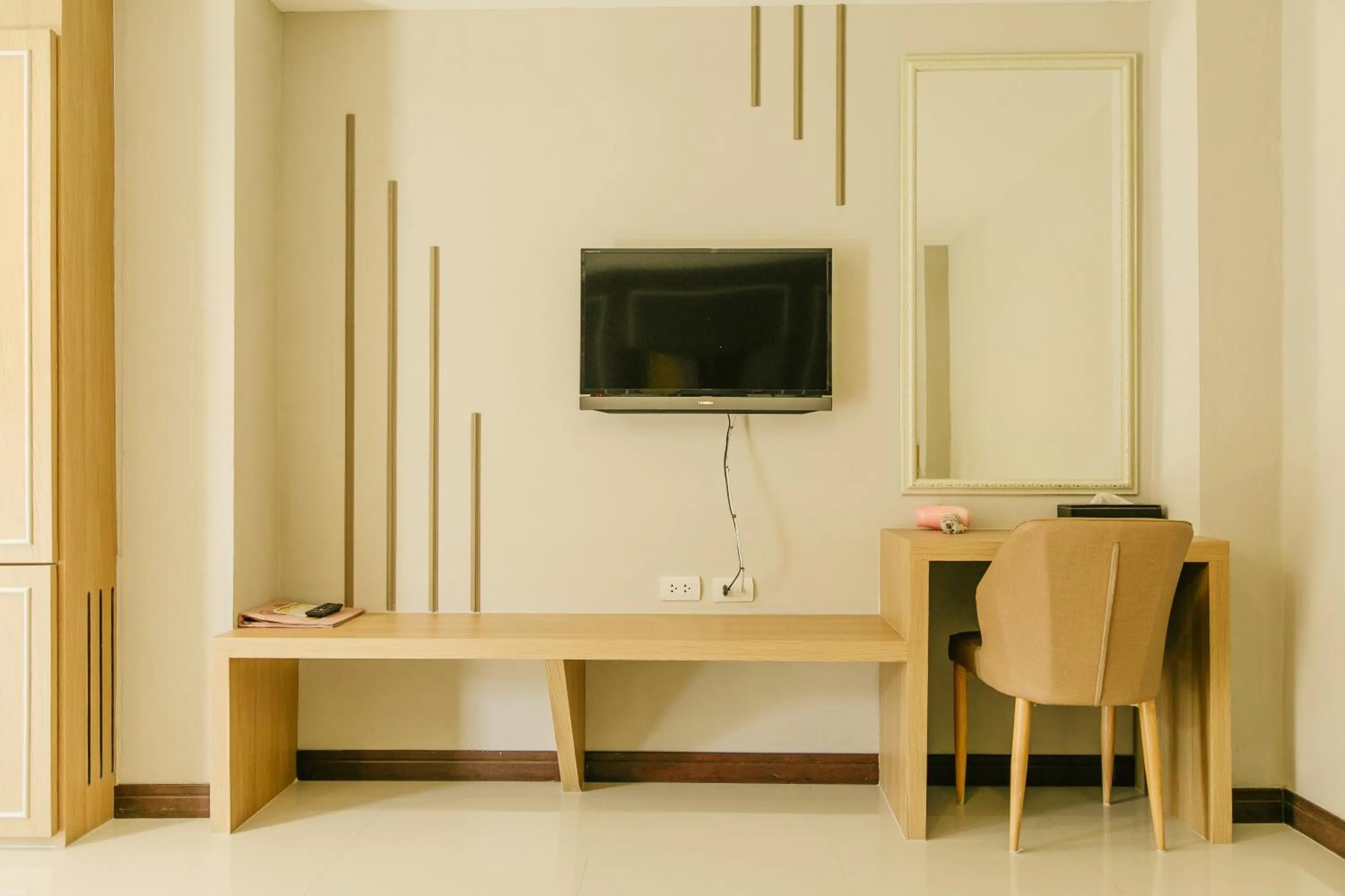 TV and multimedia in De Hug Hotel & Residence