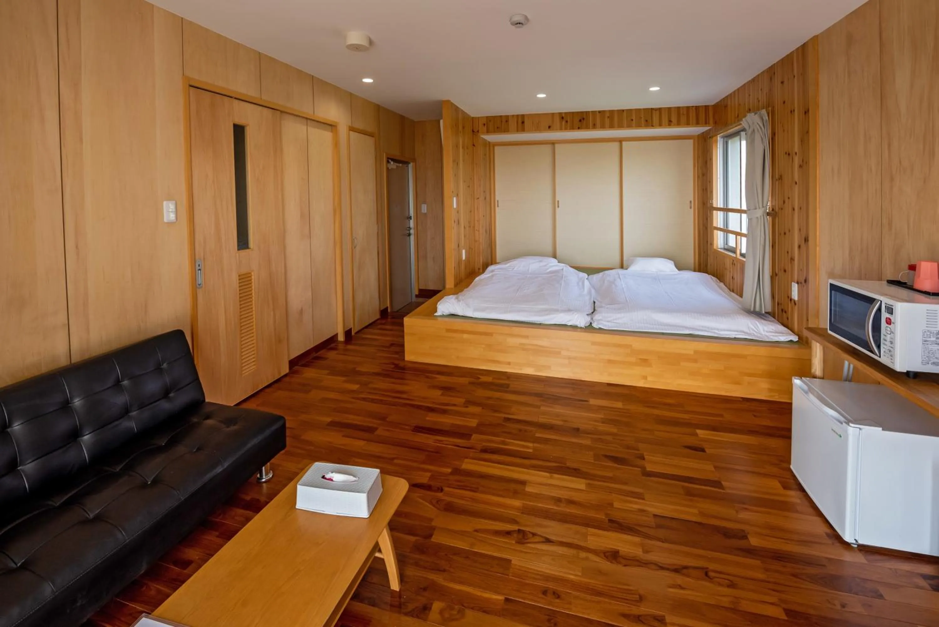 Living room, Bed in Guest house Kawamitsu