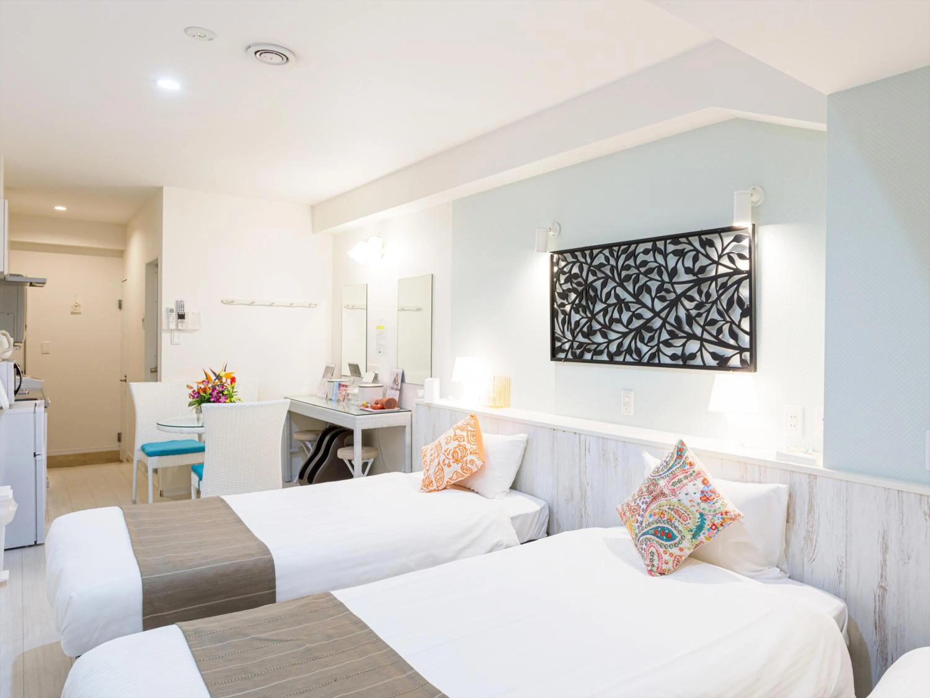 Photo of the whole room, Bed in かりゆしコンドミニアムリゾート那覇スカイリビングホテル旭橋駅前