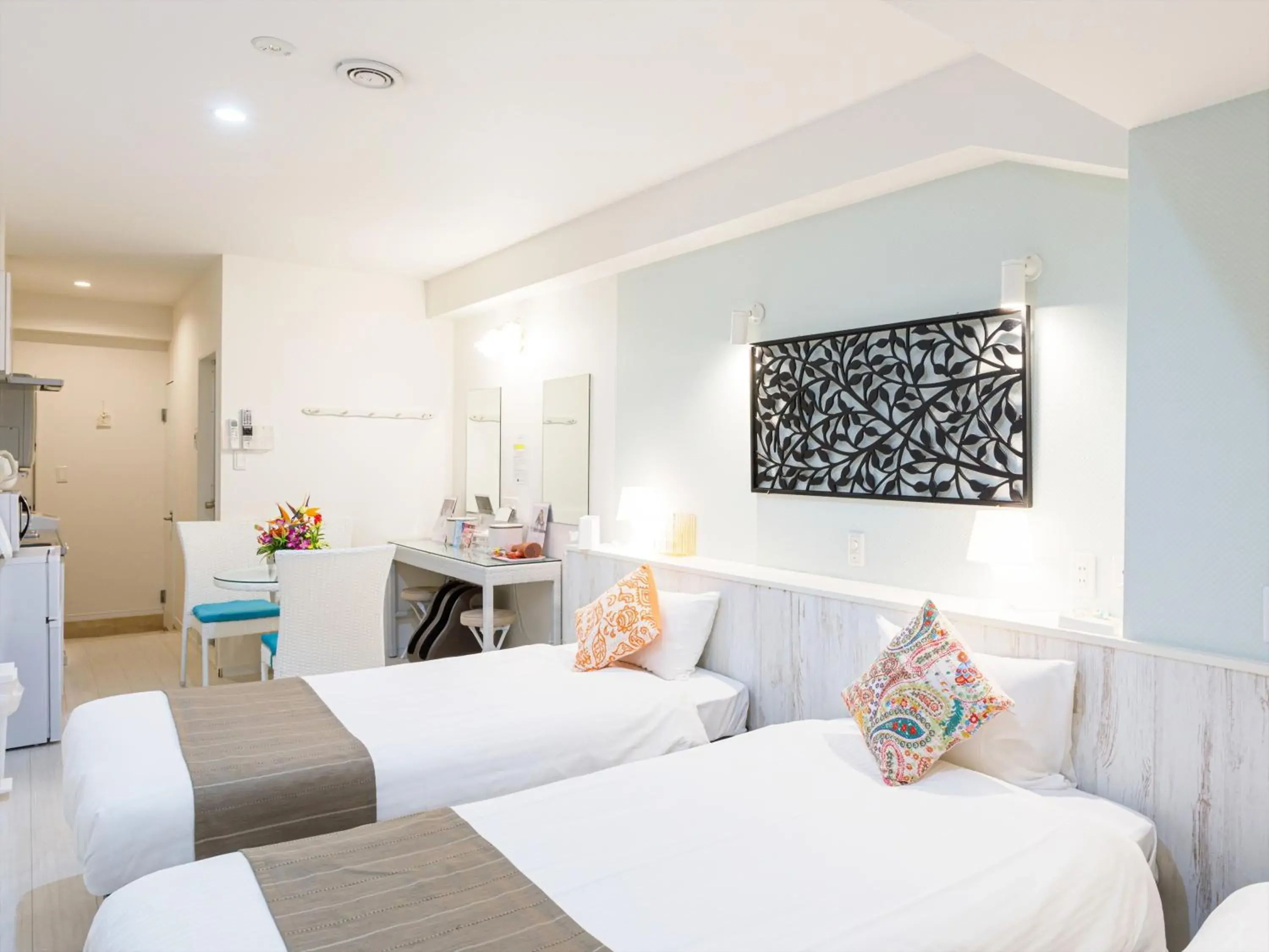 Triple Room - single occupancy in かりゆしコンドミニアムリゾート那覇スカイリビングホテル旭橋駅前 Triple Room - single occupancy in かりゆしコンドミニアムリゾート那覇スカイリビングホテル旭橋駅前