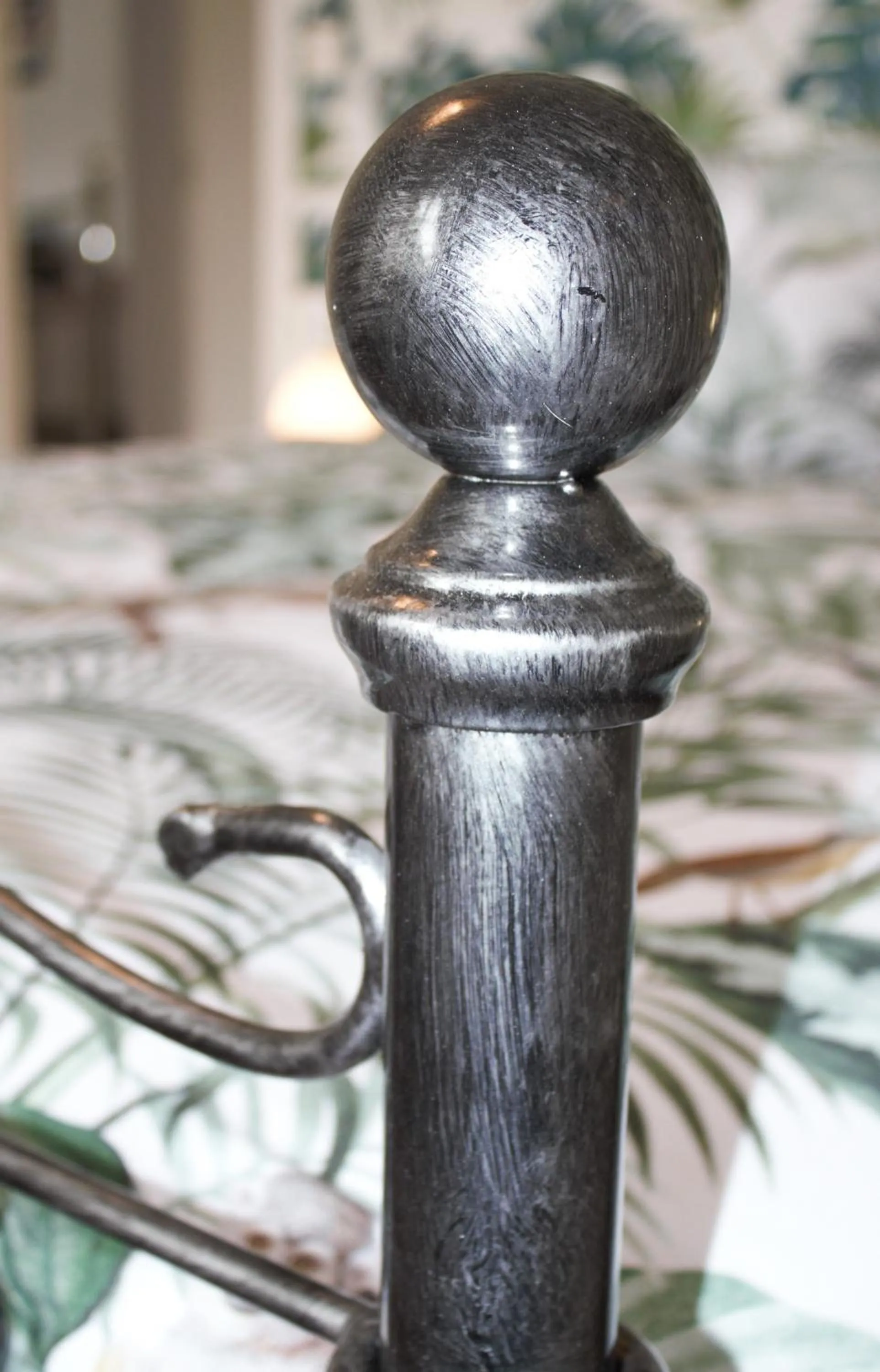 Decorative detail in Le Potier Jovial