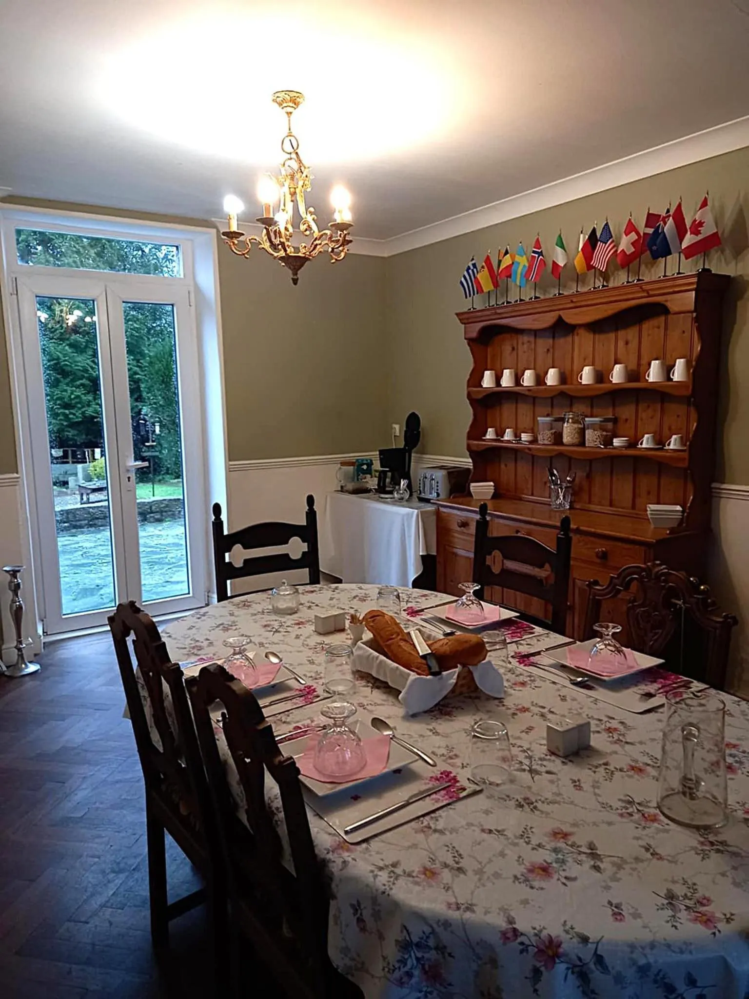 Dining area in Le Potier Jovial