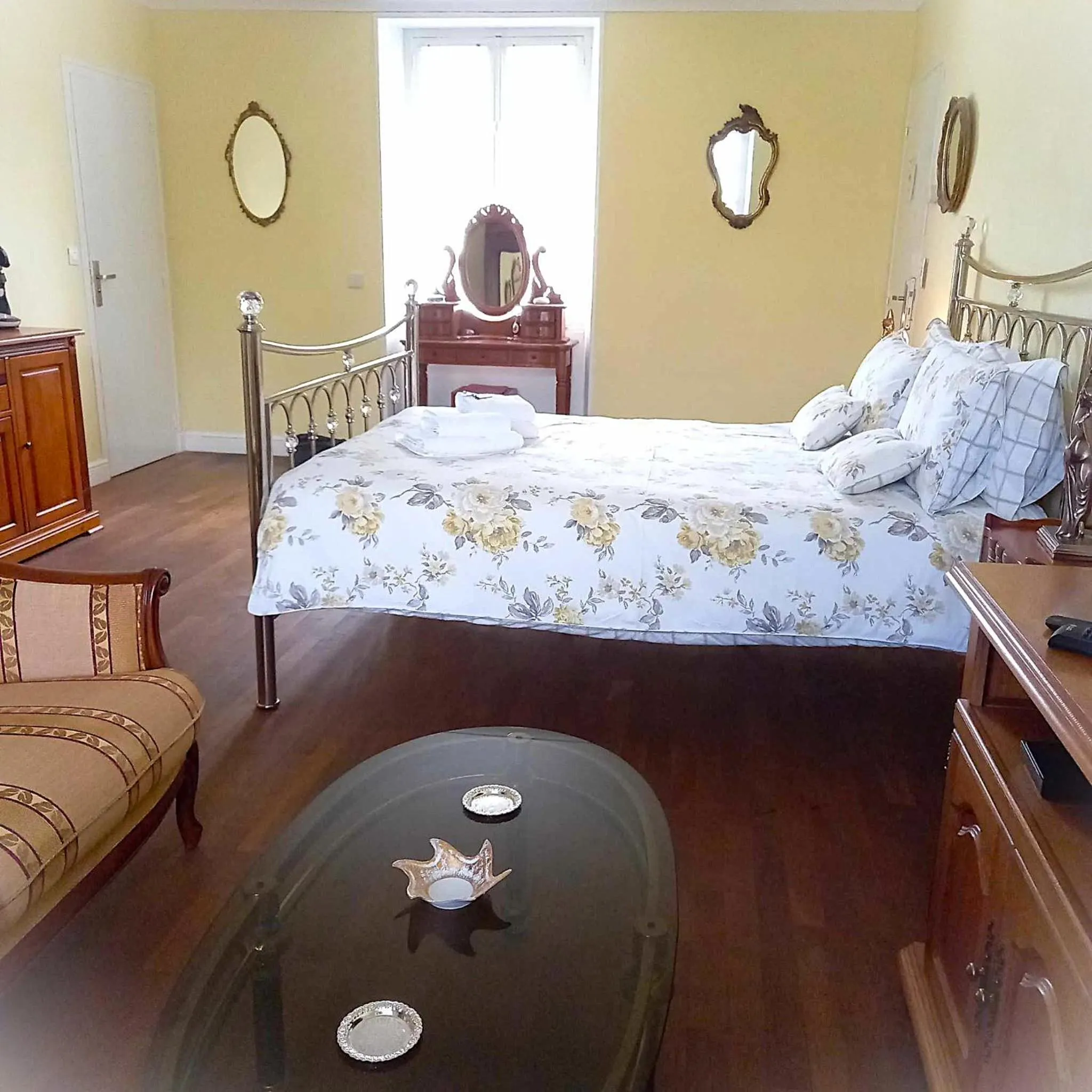 View (from property/room), Bed in Le Potier Jovial