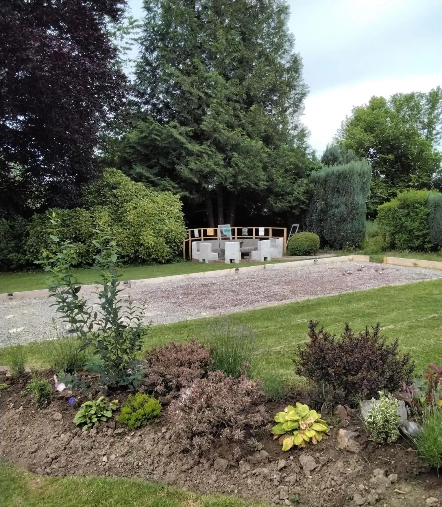 Garden view in Le Potier Jovial