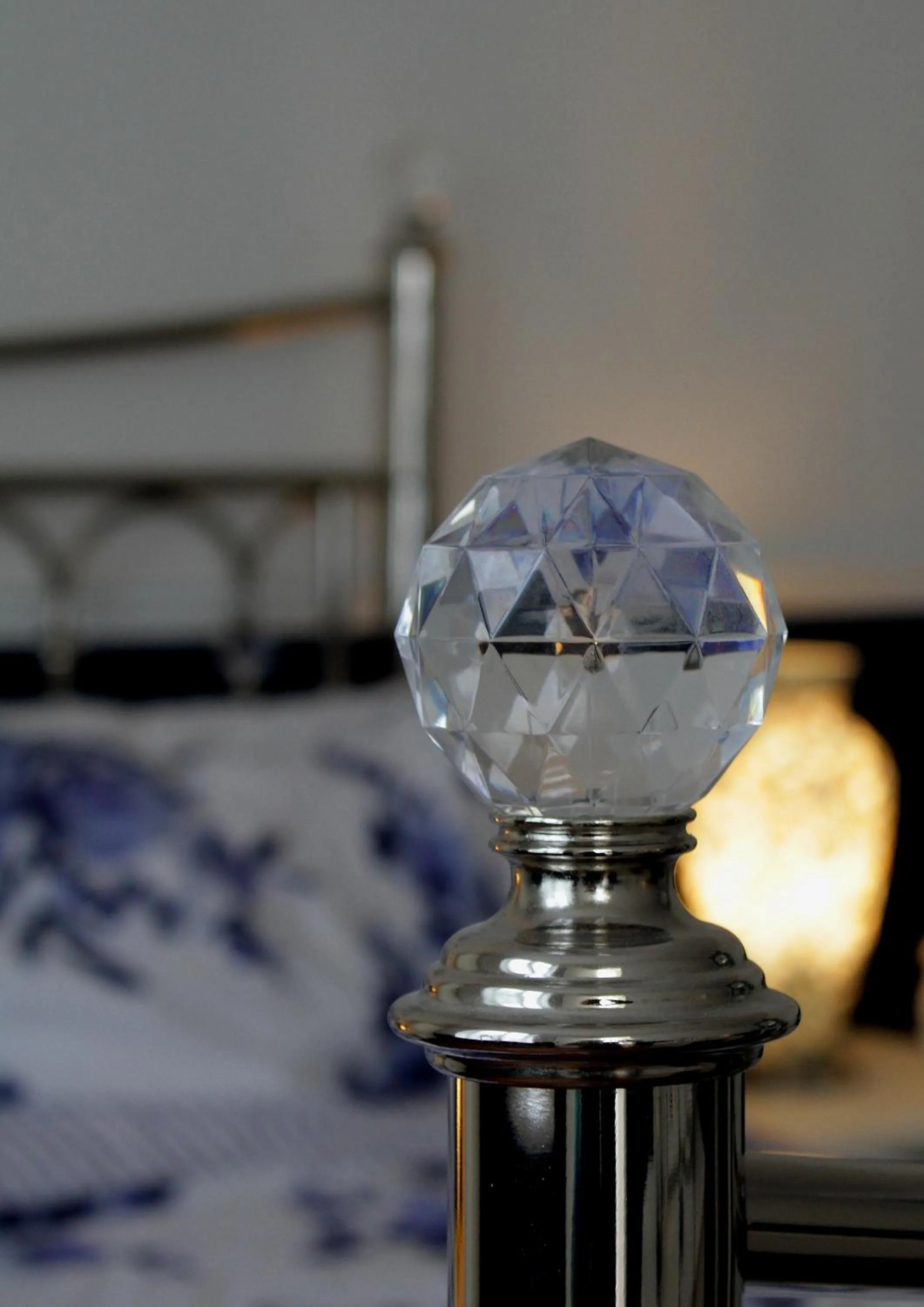 Decorative detail, Bed in Le Potier Jovial