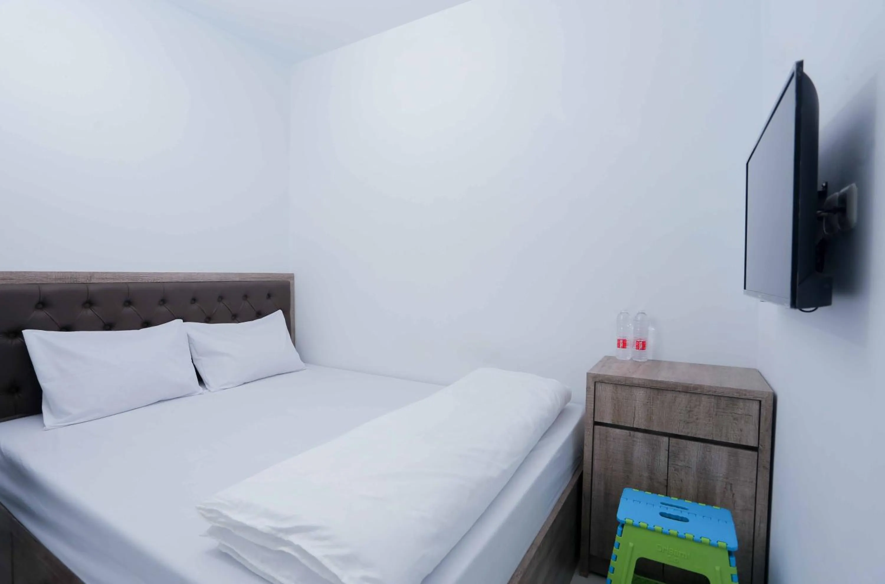 Bed in Amethyst cengkareng syariah