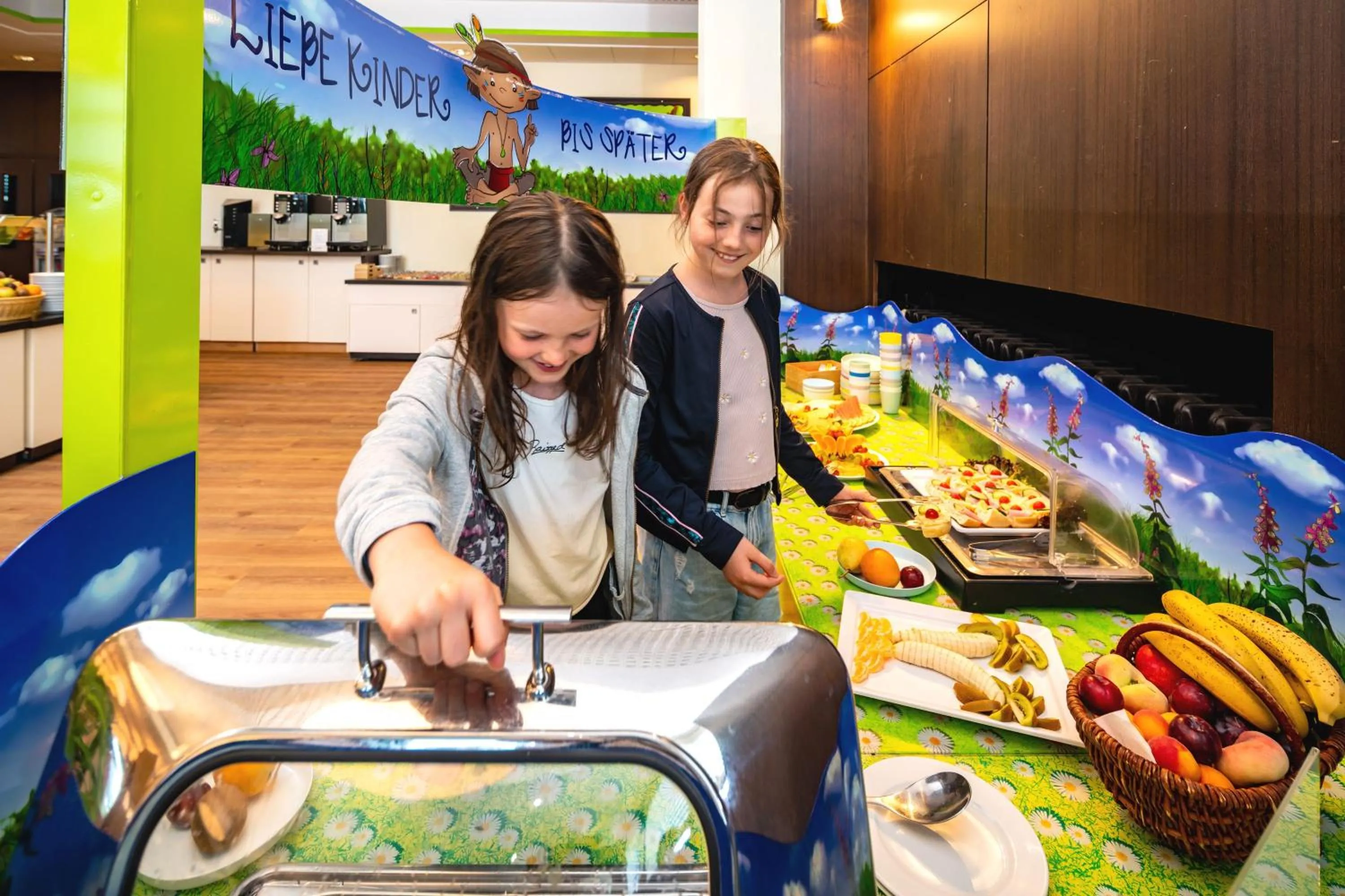 Food and drinks in AHORN Waldhotel Altenberg