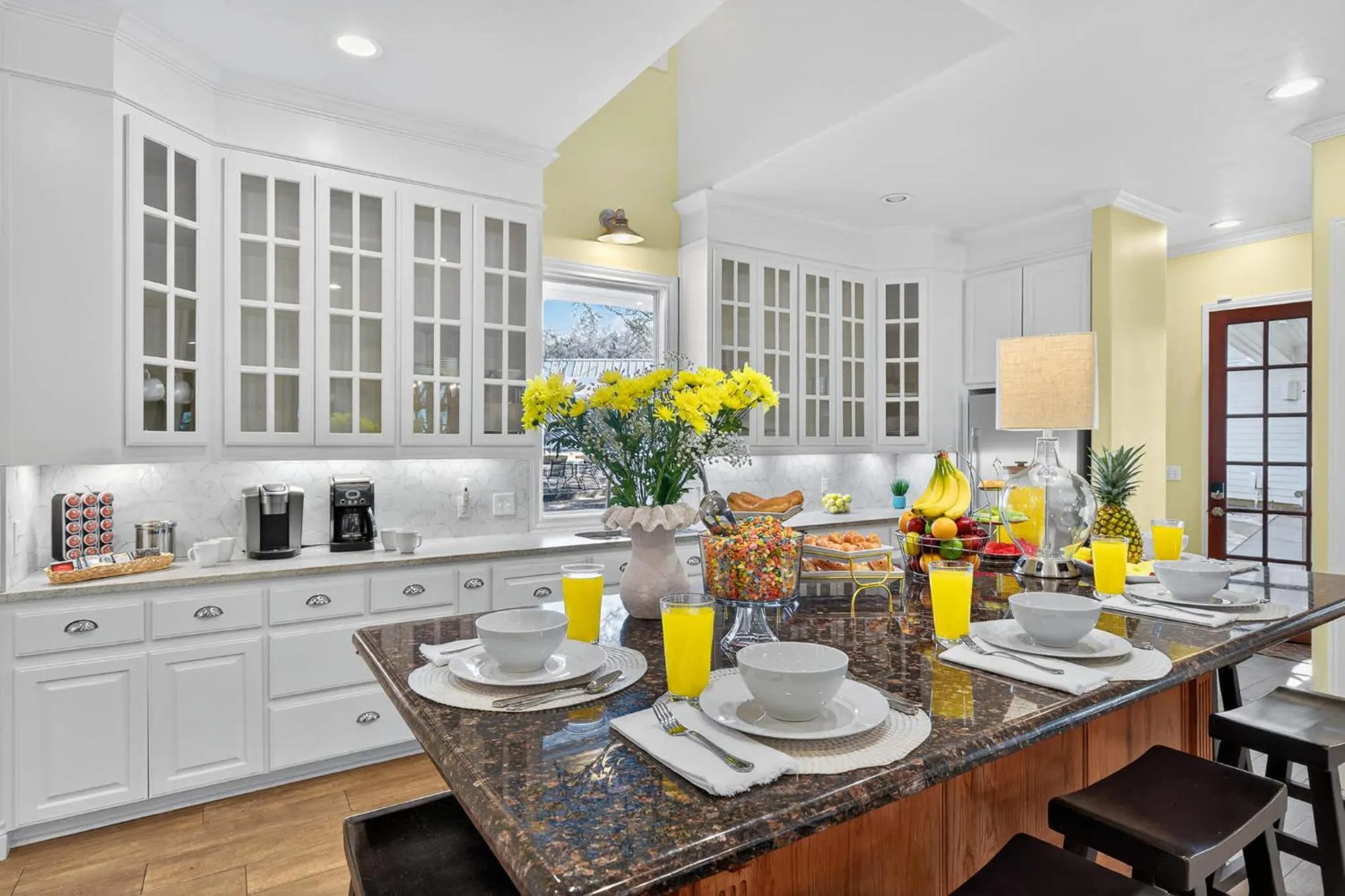 Luxury Golf Course Private Retreat with Heated Swimming Pool