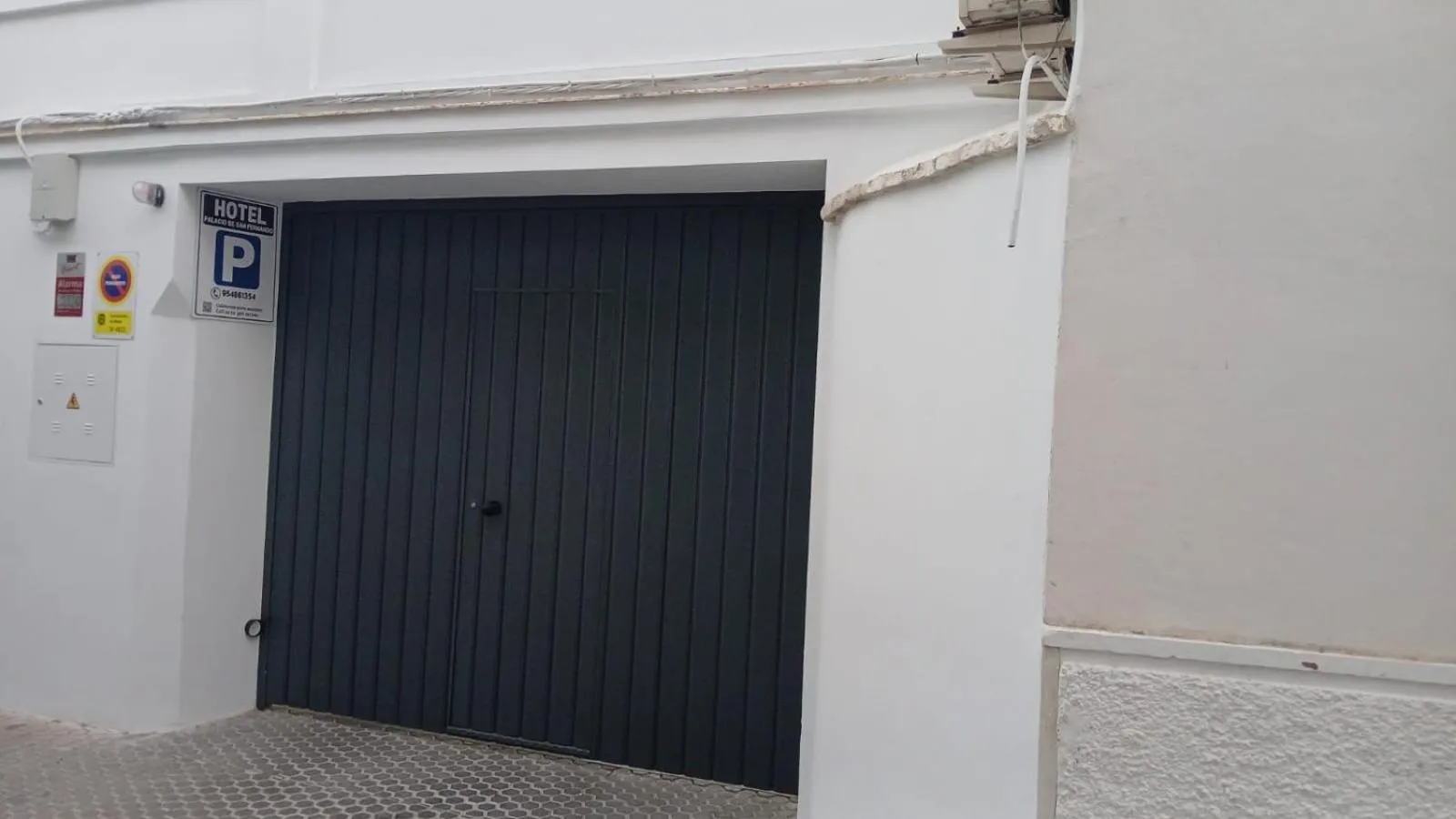 Parking in Palacio San Fernando