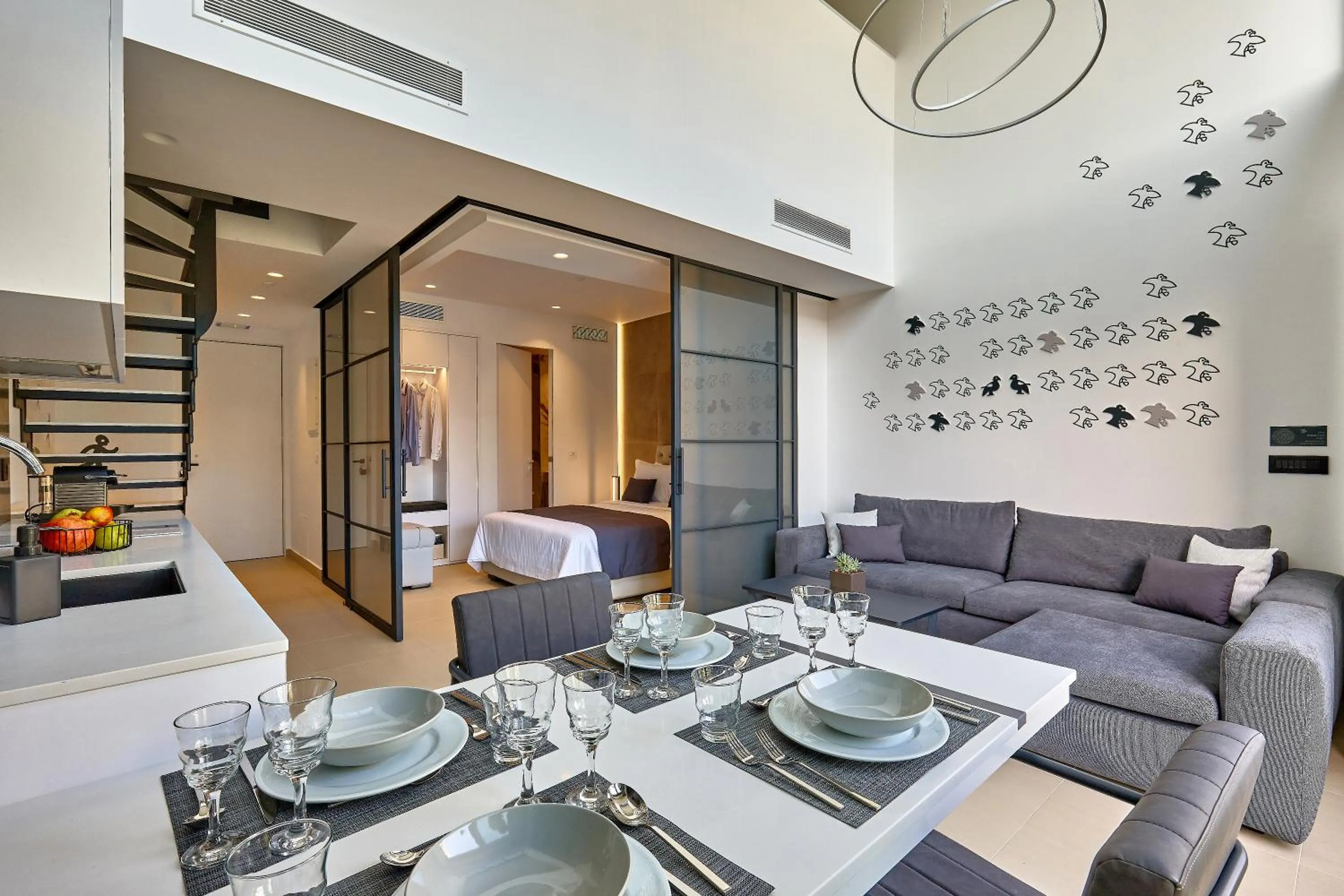 Photo of the whole room in City Lion by Semavί