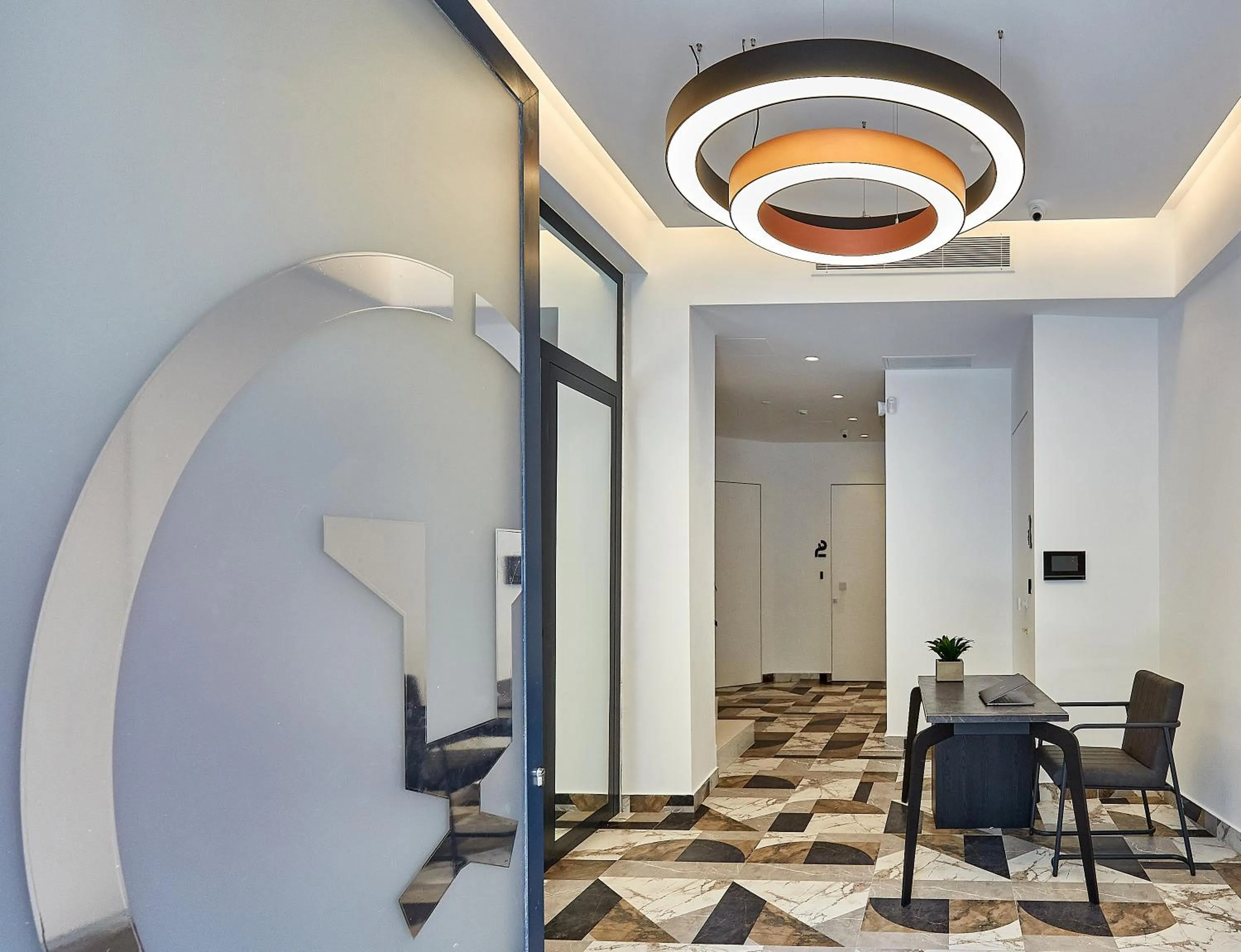 Lobby or reception in City Lion by Semavί