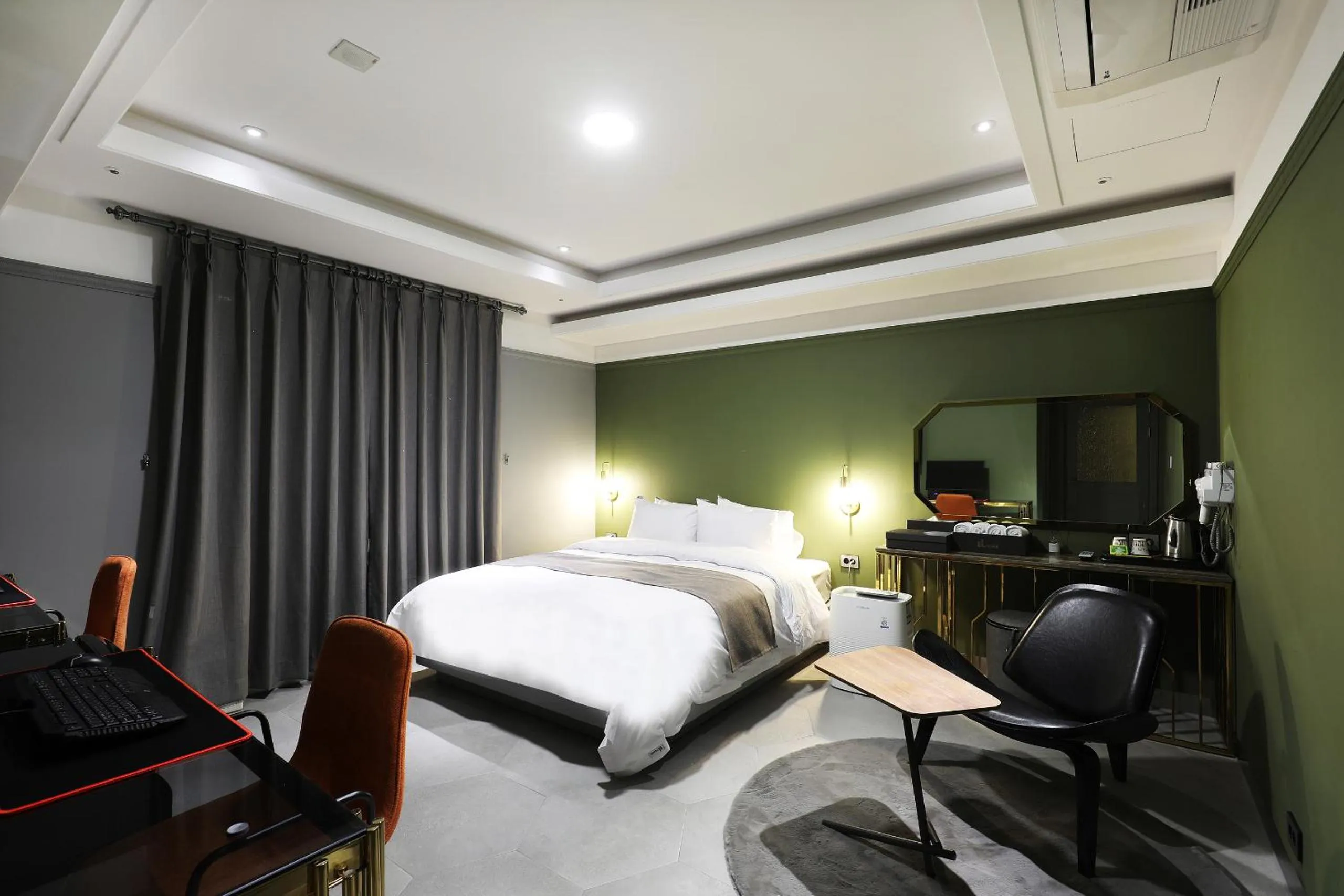 Bed in El Tower Hotel