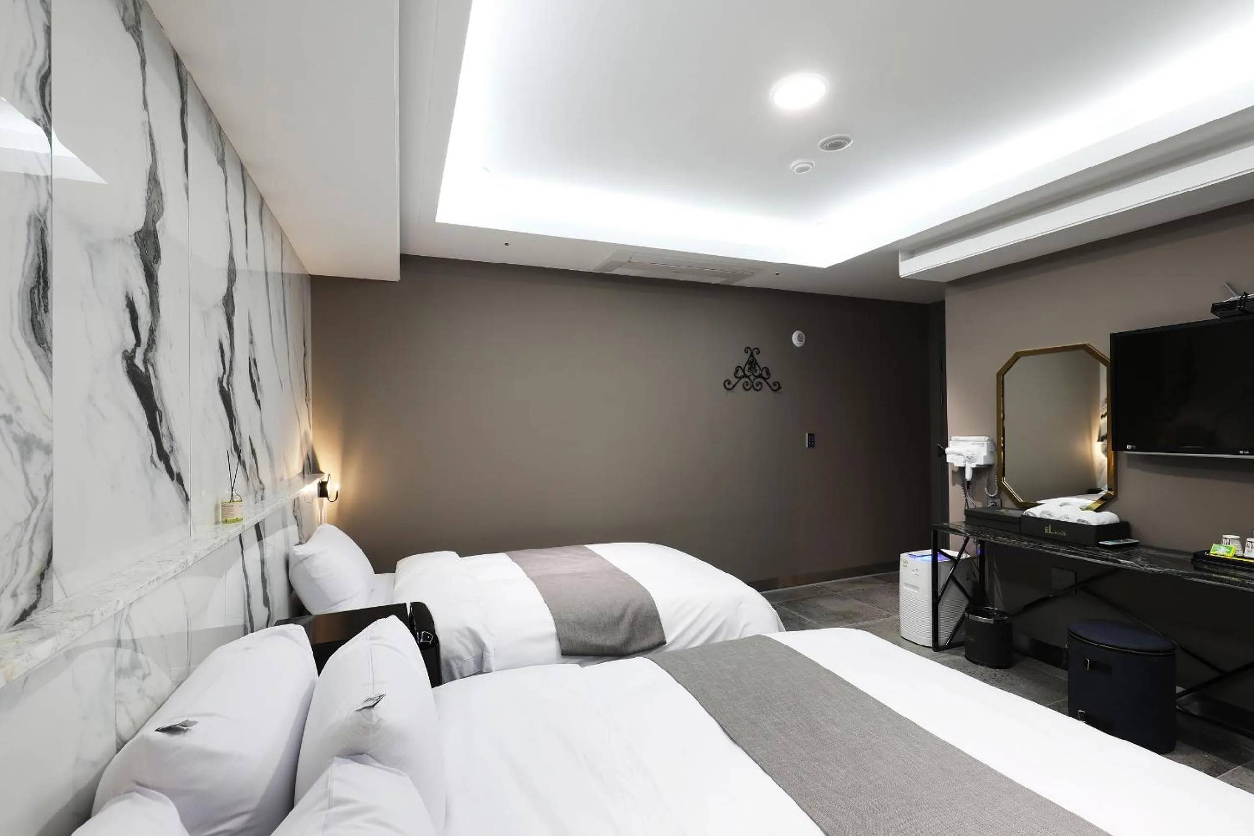 Bed in El Tower Hotel