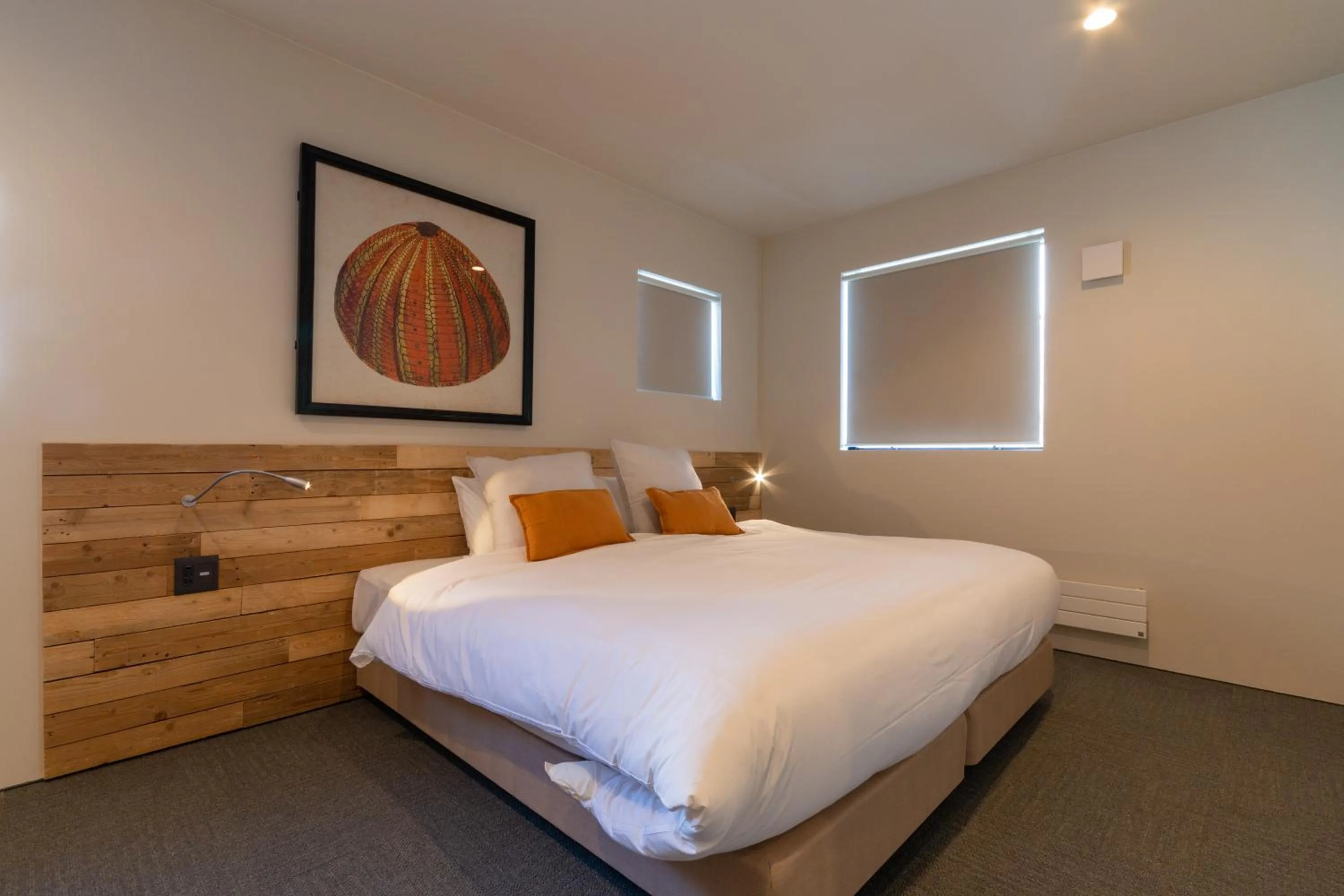 Bedroom, Bed in Foxwood D