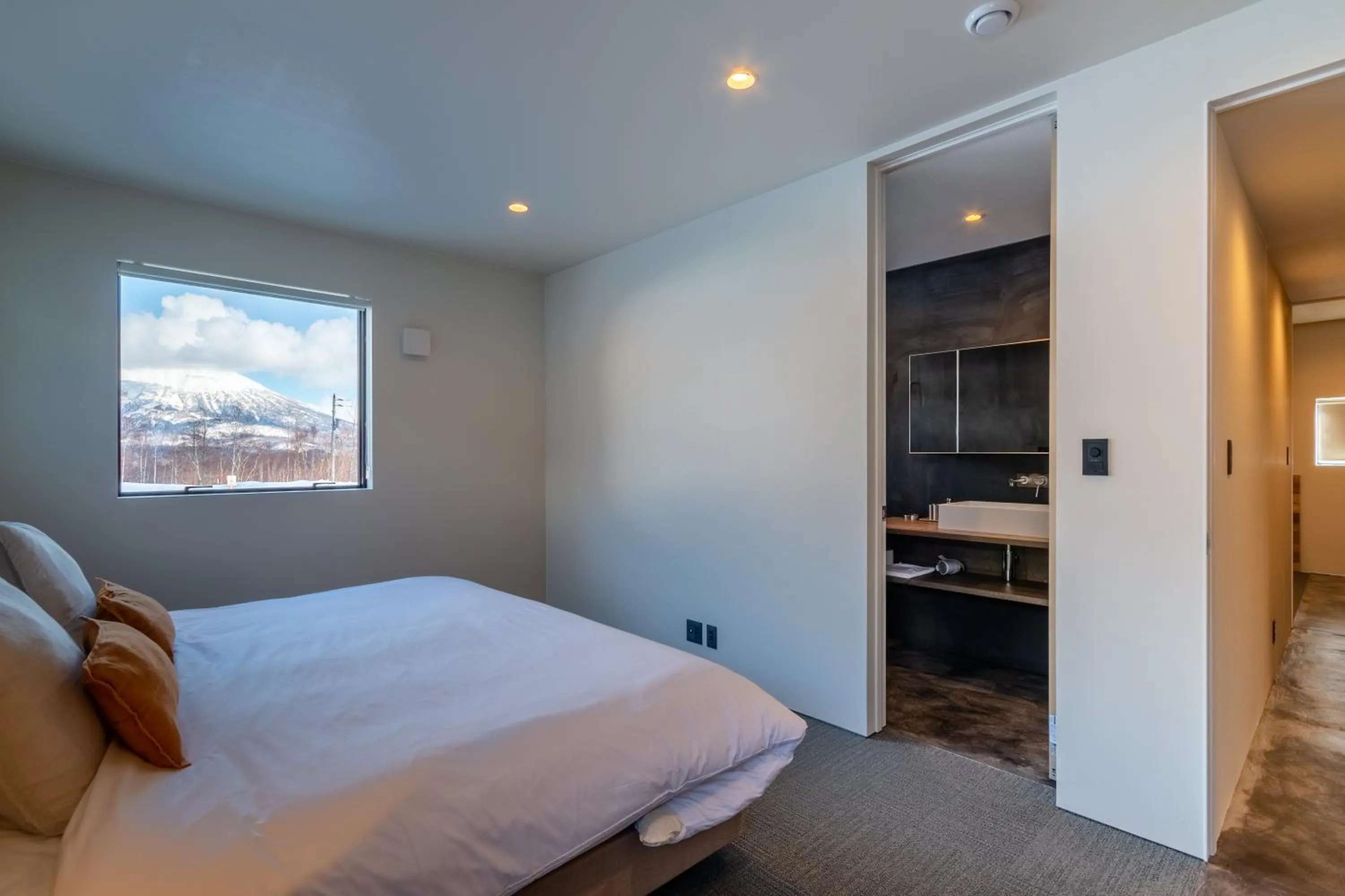 Bedroom, Bed in Foxwood D