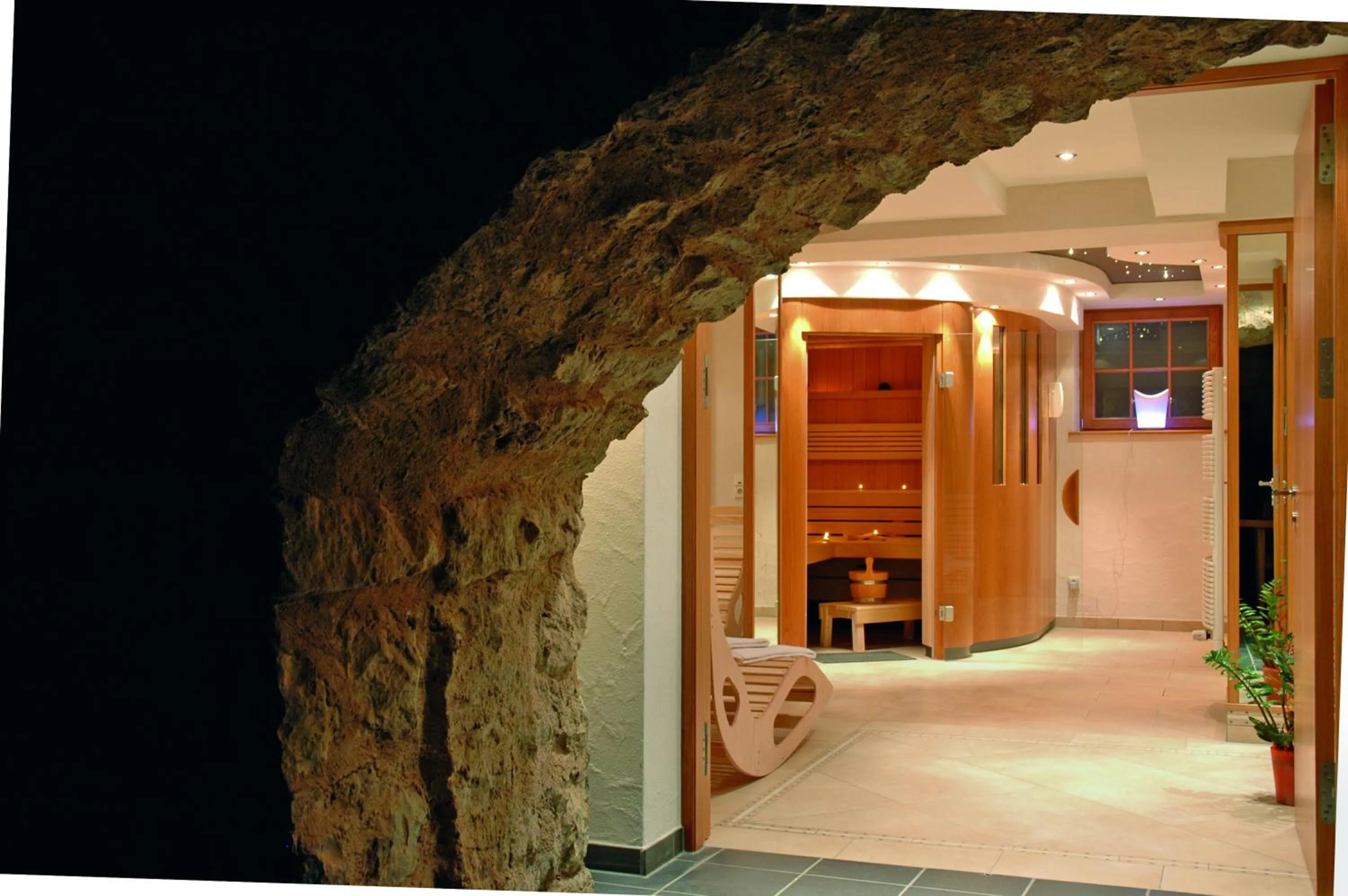 Hot Tub in Burghotel