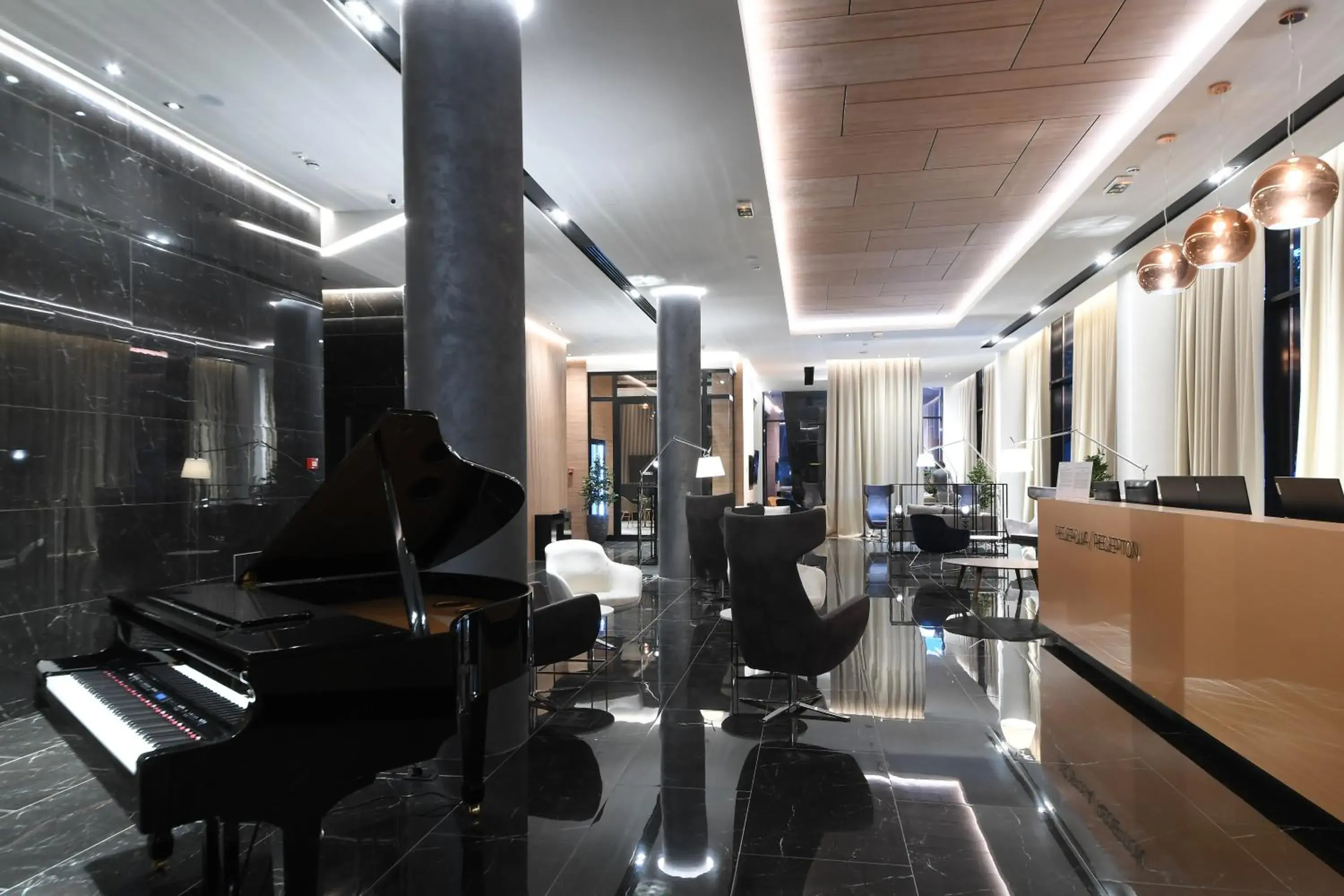 Lobby or reception in Hotel Royal Putnik Lobby or reception in Hotel Royal Putnik