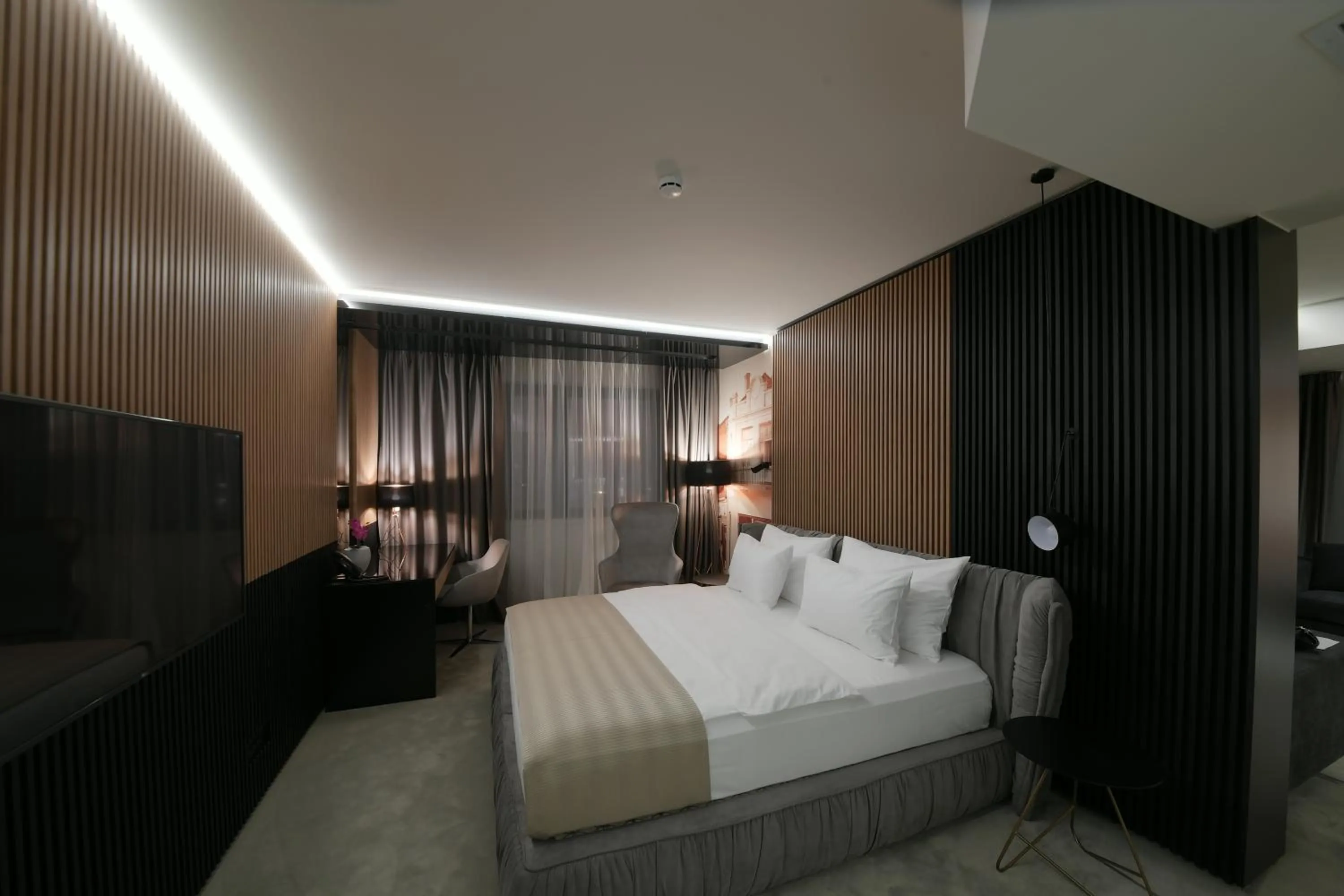 Bedroom, Bed in Hotel Royal Putnik