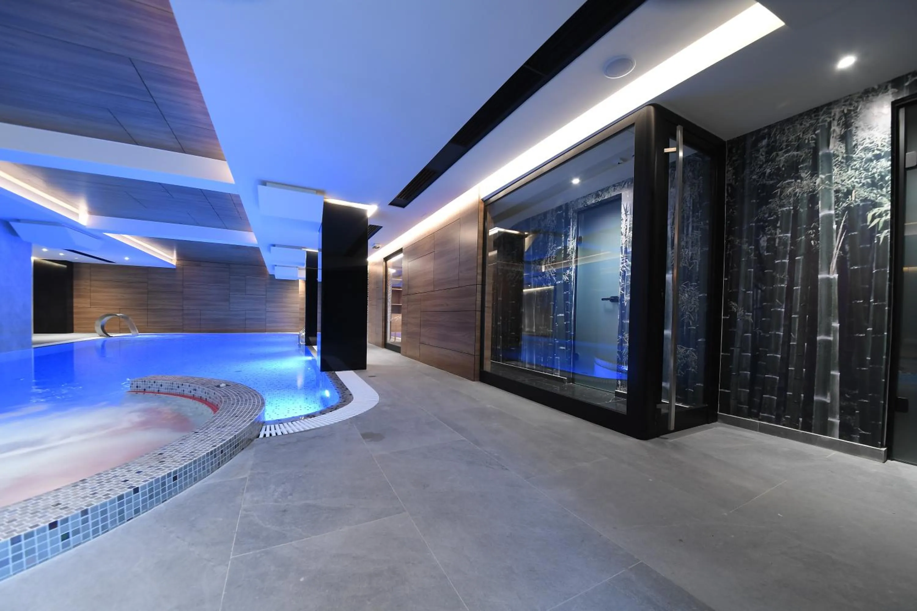 Hot Tub in Hotel Royal Putnik