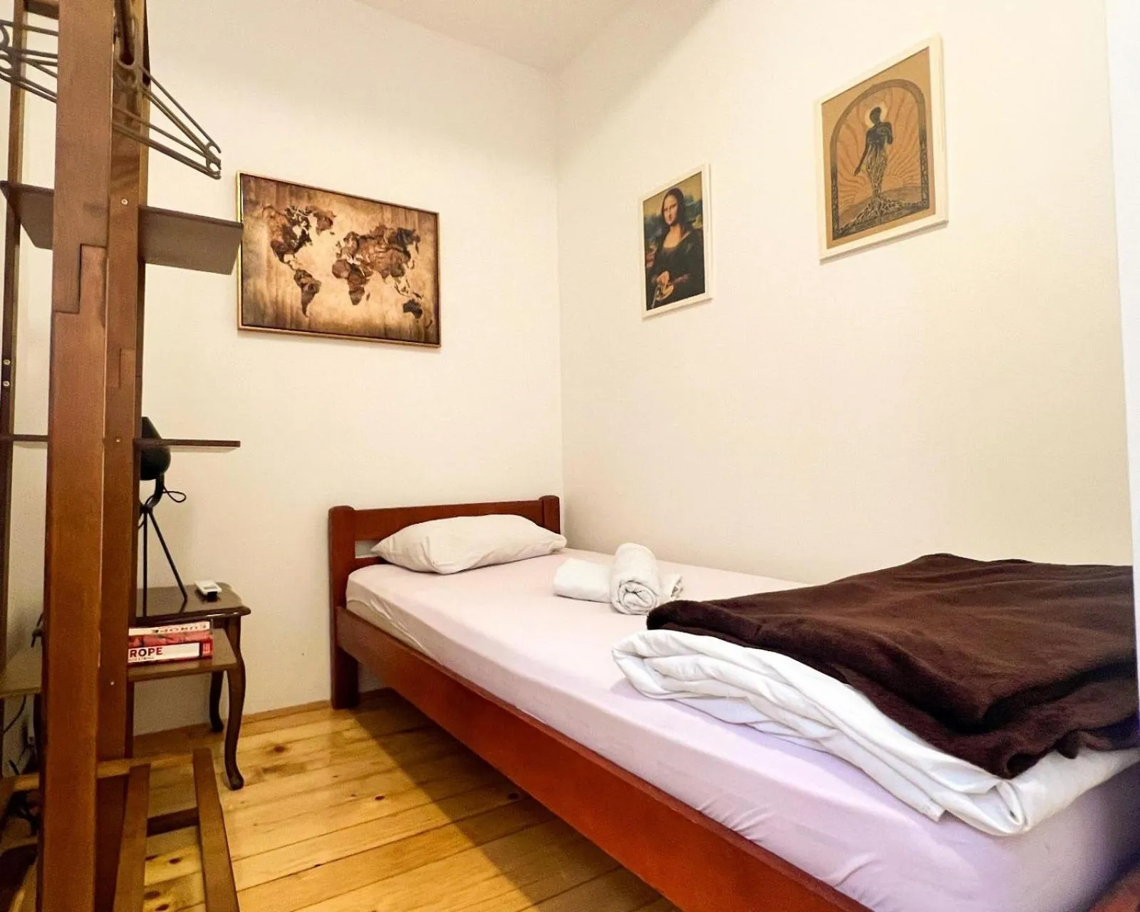 Bed in Old Town Homestel