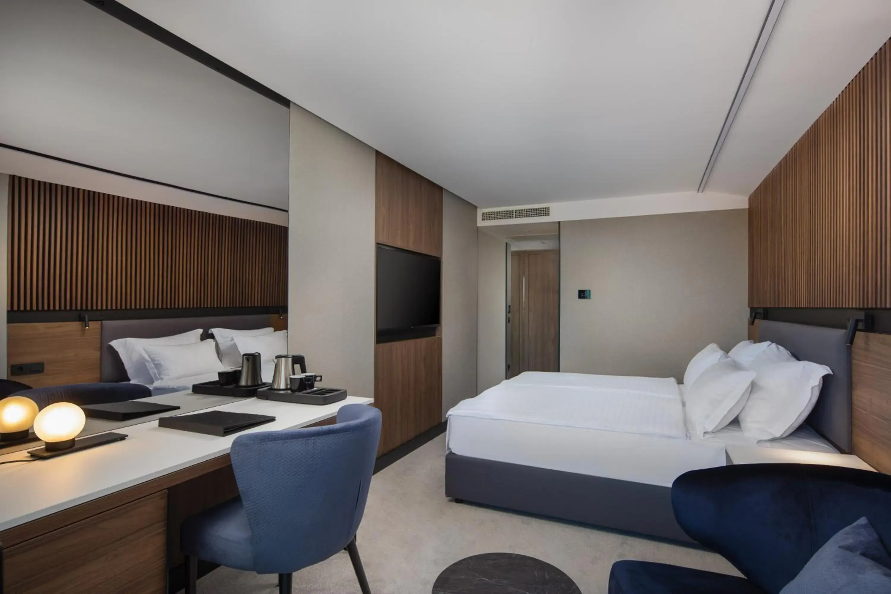 Coffee/tea facilities, Bed in Boutique Hotel Noemia Coffee/tea facilities, Bed in Boutique Hotel Noemia