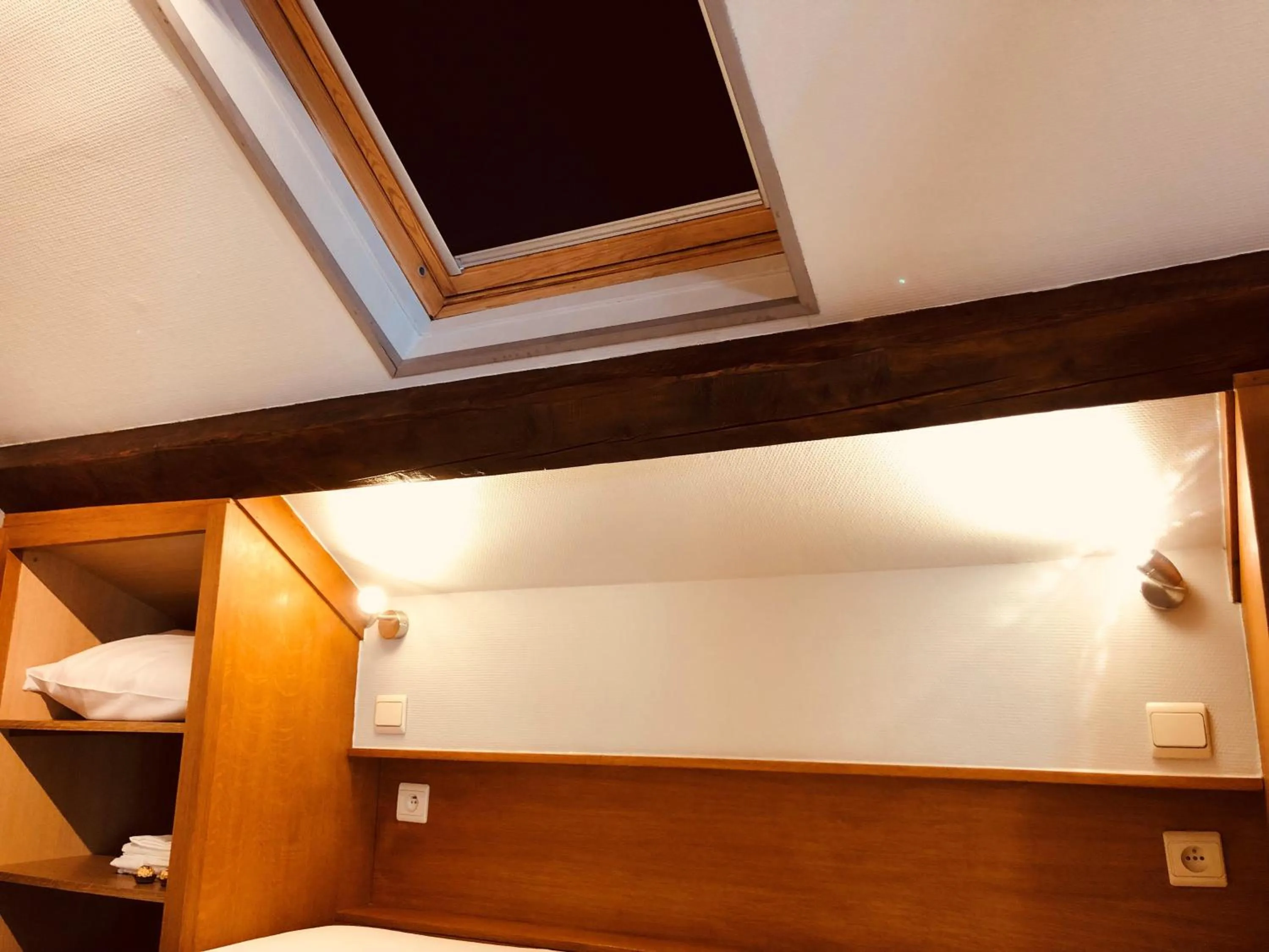 Bedroom, Bed in Appart Hotel Au Pied de Vigne