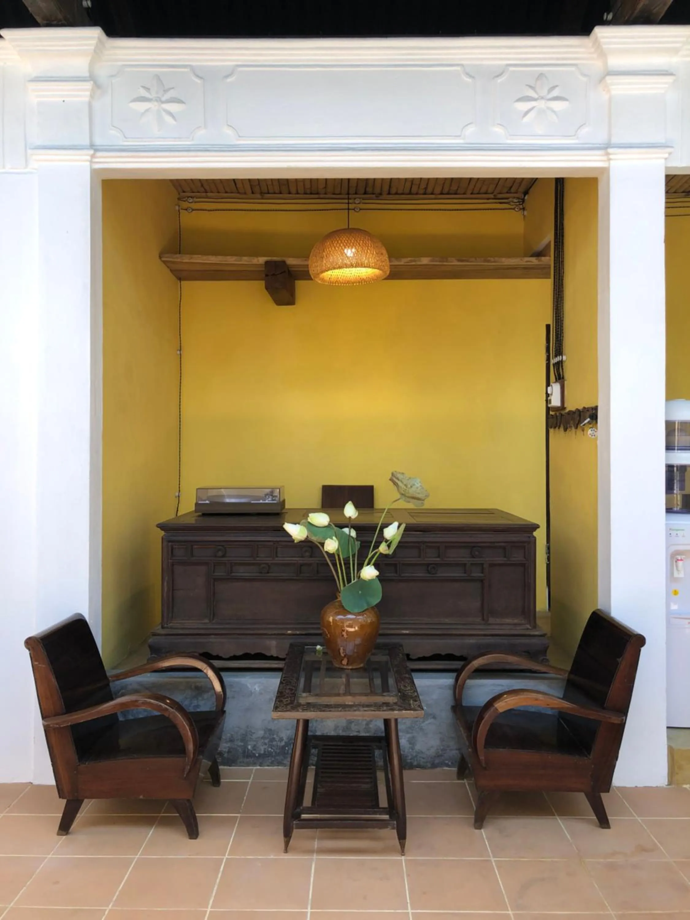 Communal lounge/ TV room in Leranda Homestay