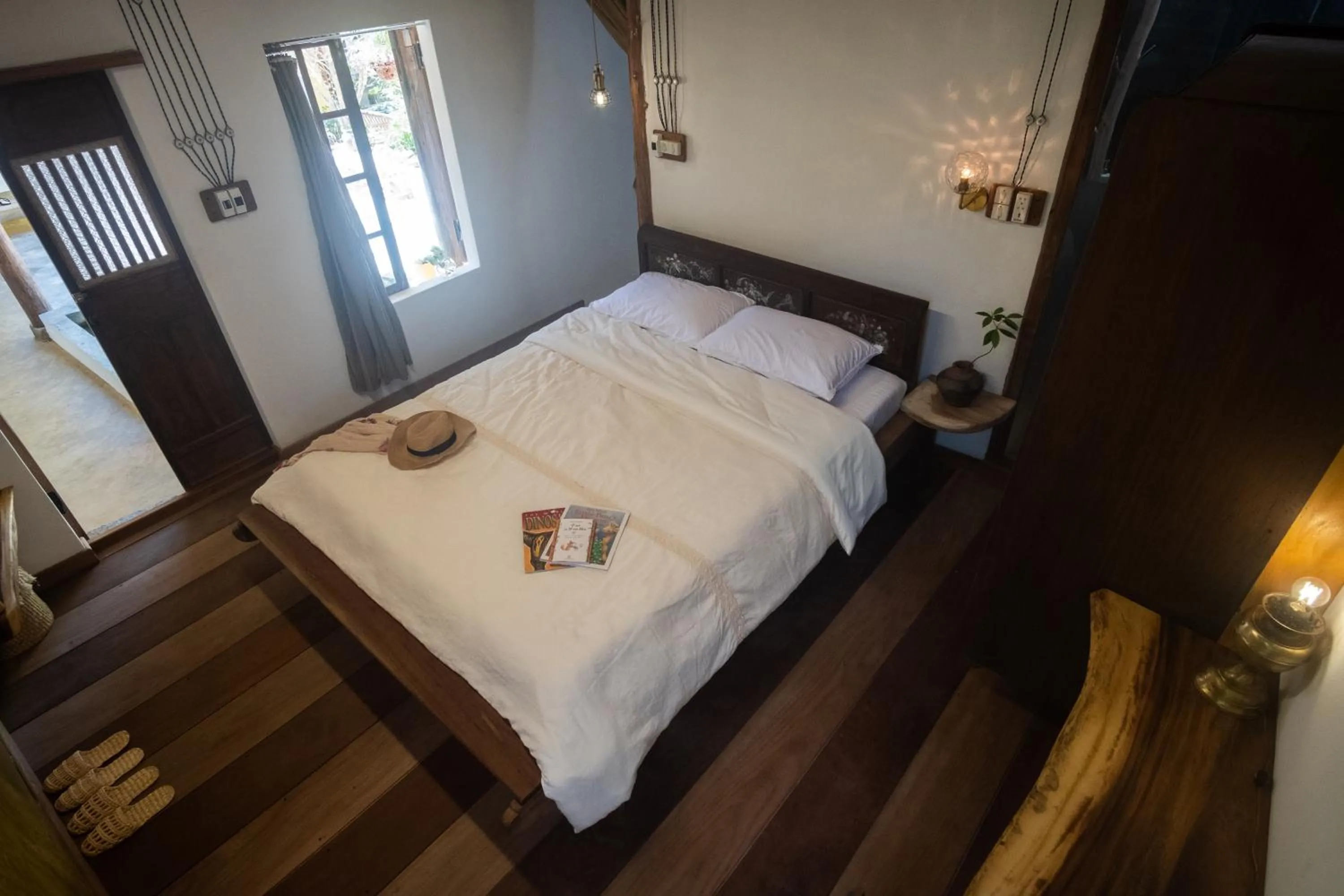 Photo of the whole room, Bed in Leranda Homestay