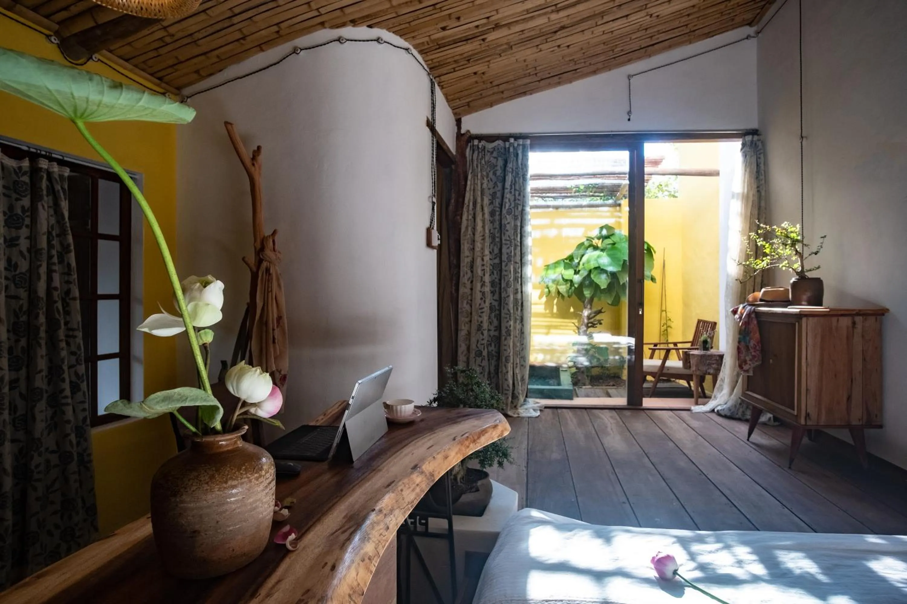 Decorative detail in Leranda Homestay