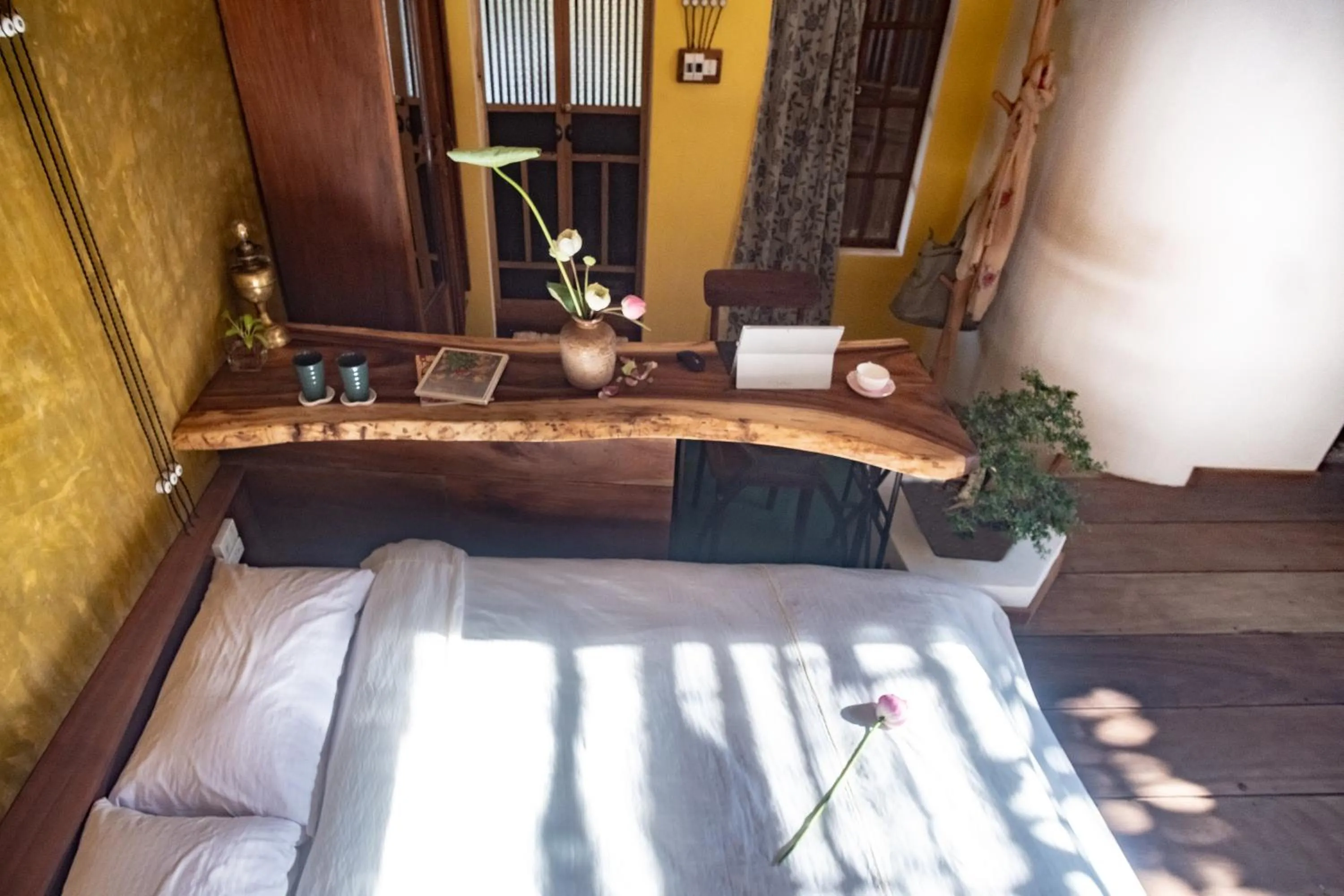 Photo of the whole room, Bed in Leranda Homestay