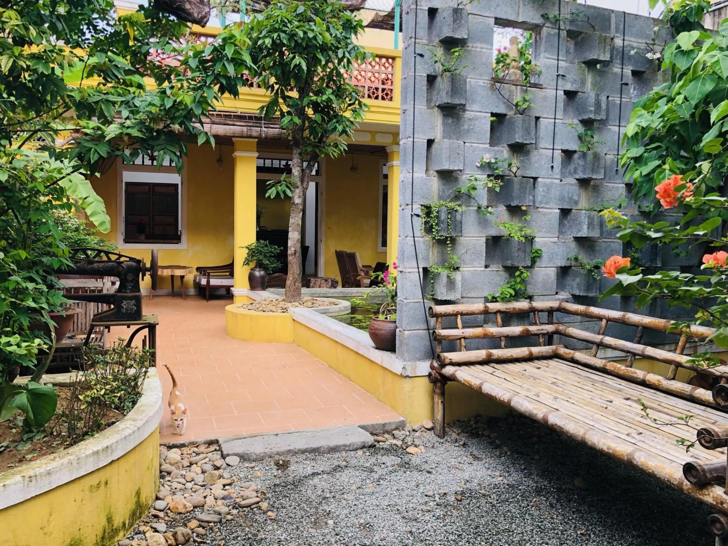 Property building in Leranda Homestay