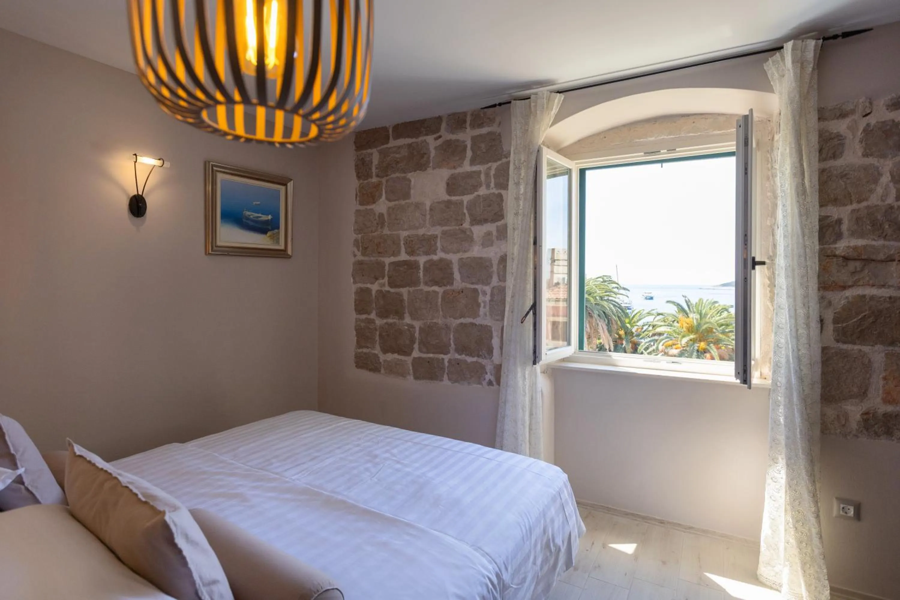 Bed in Heritage Hotel Park Hvar