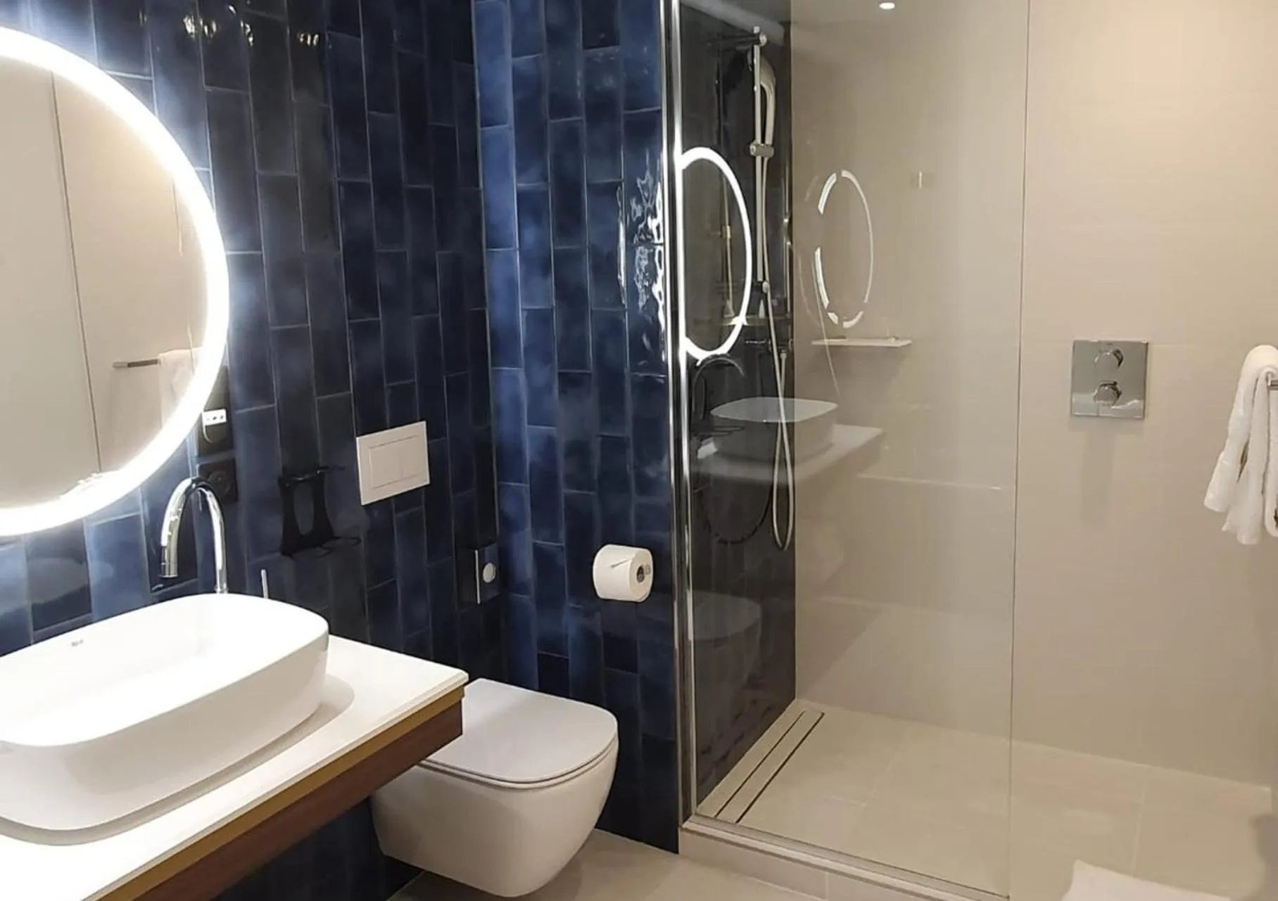 Bathroom in Crowne Plaza - Nice - Grand Arenas by IHG