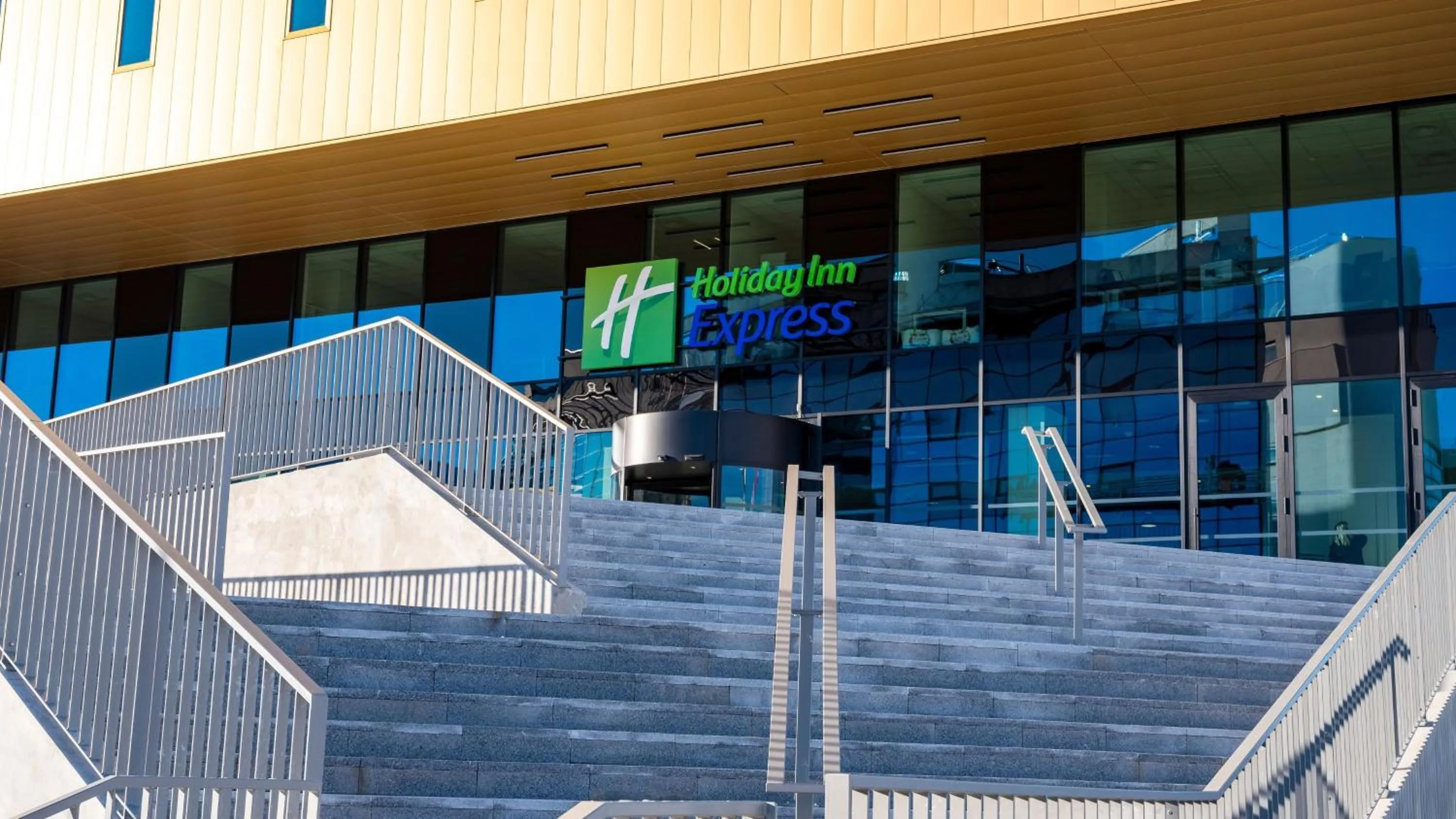 Property building in Holiday Inn Express - Nice - Grand Arenas by IHG