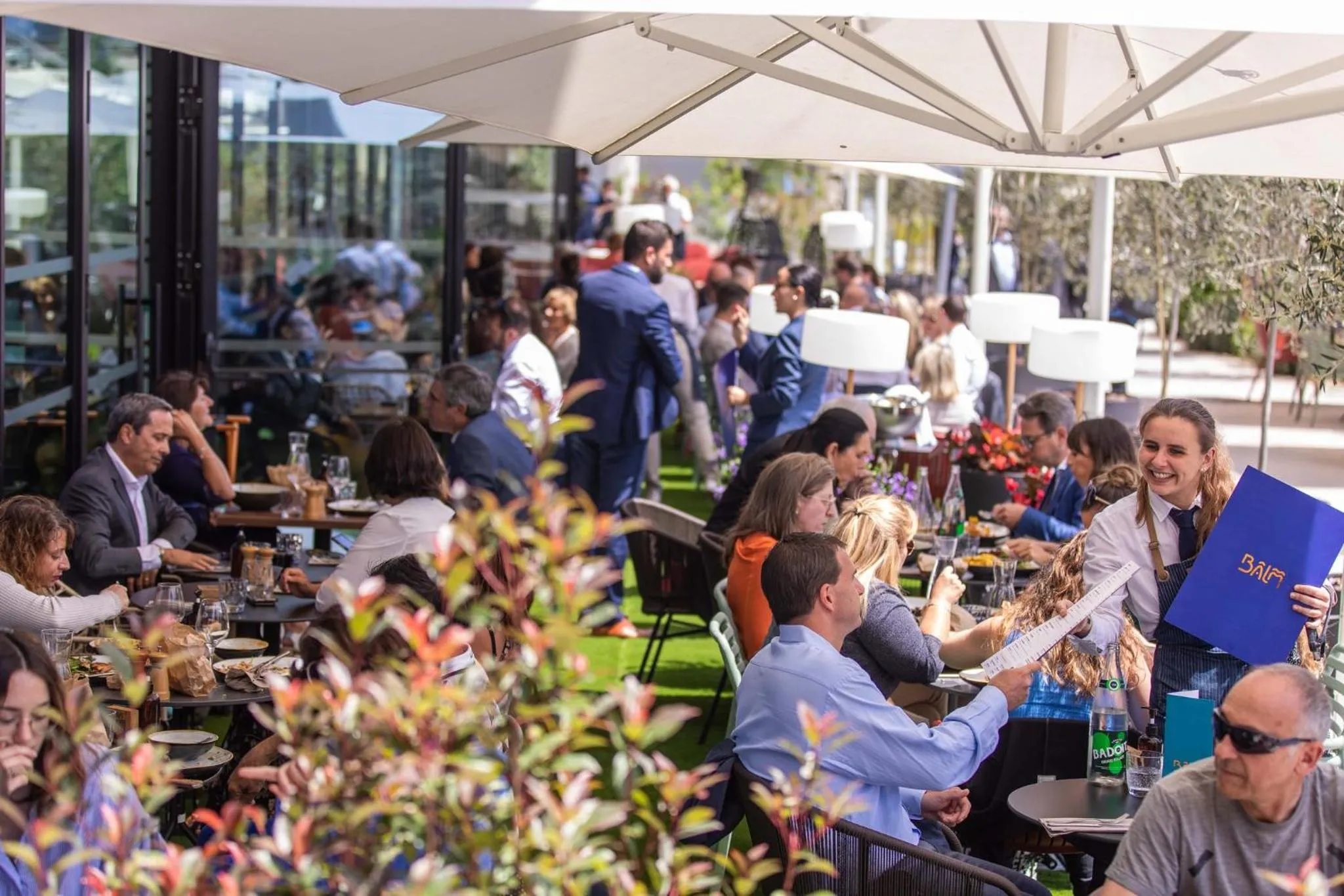 Restaurant/places to eat in Holiday Inn Express - Nice - Grand Arenas by IHG