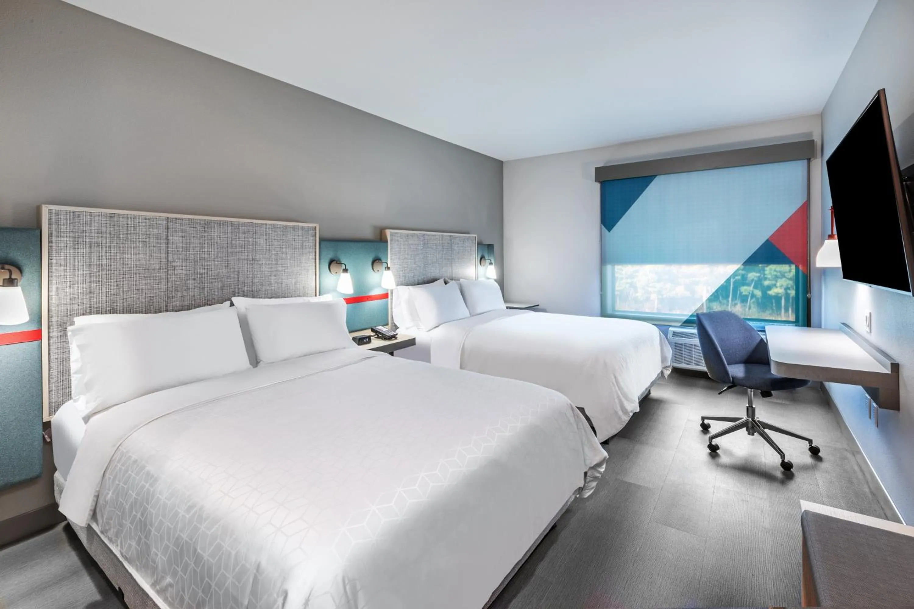 Photo of the whole room, Bed in avid hotel - Bentonville - Rogers by IHG